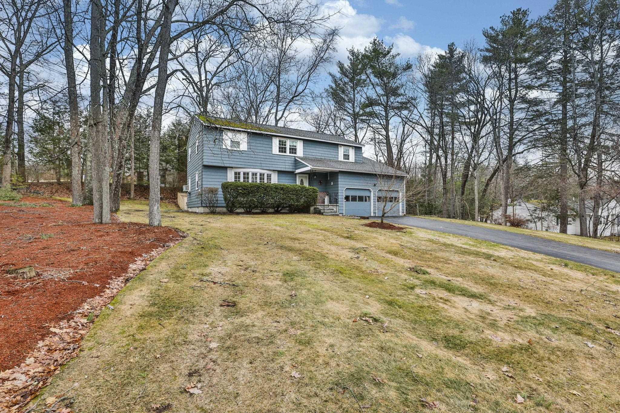 77 Dunbarton Dr, Nashua, NH 03063