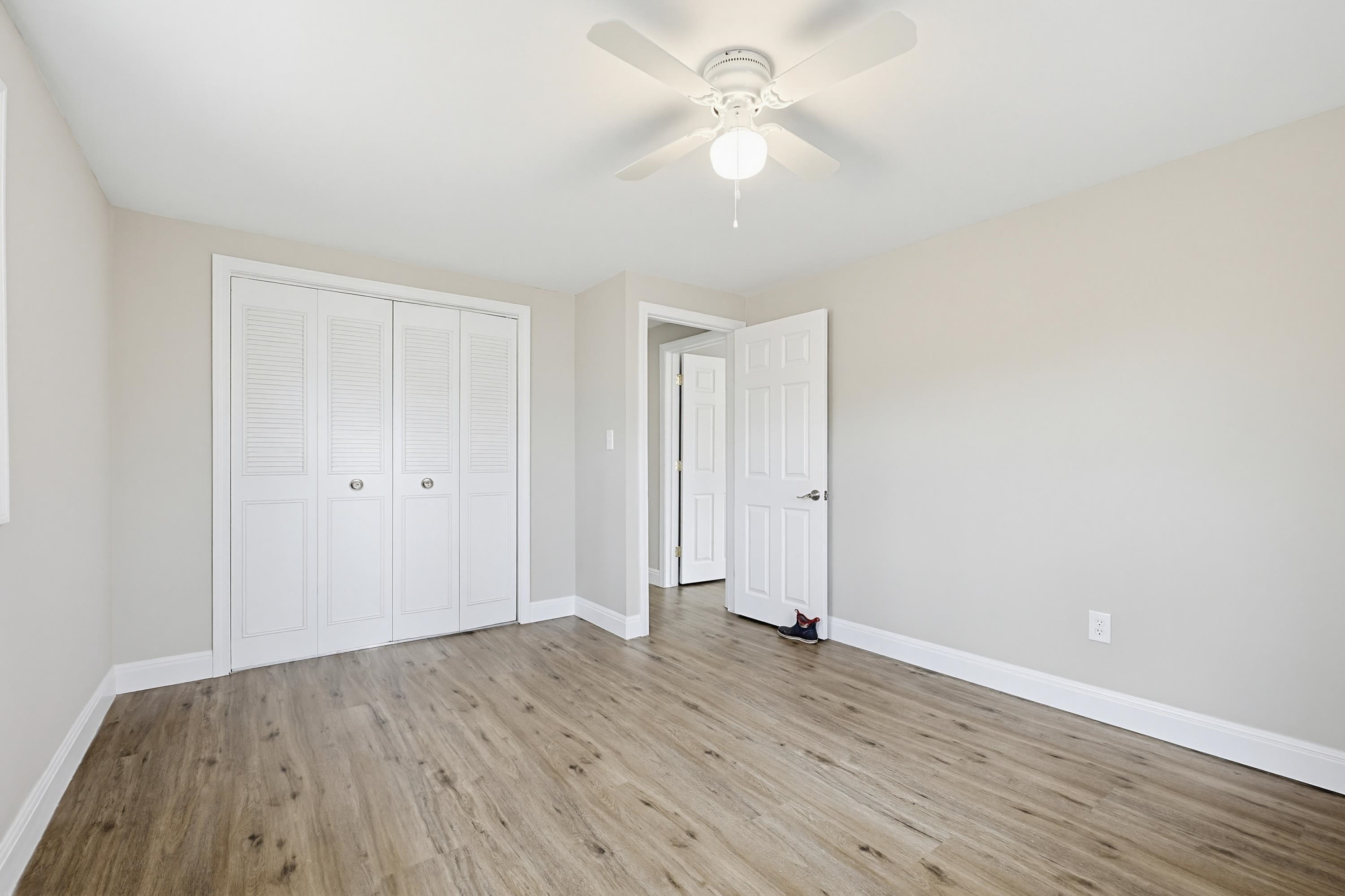 4 Autumn Cir, Plaistow, NH 03864