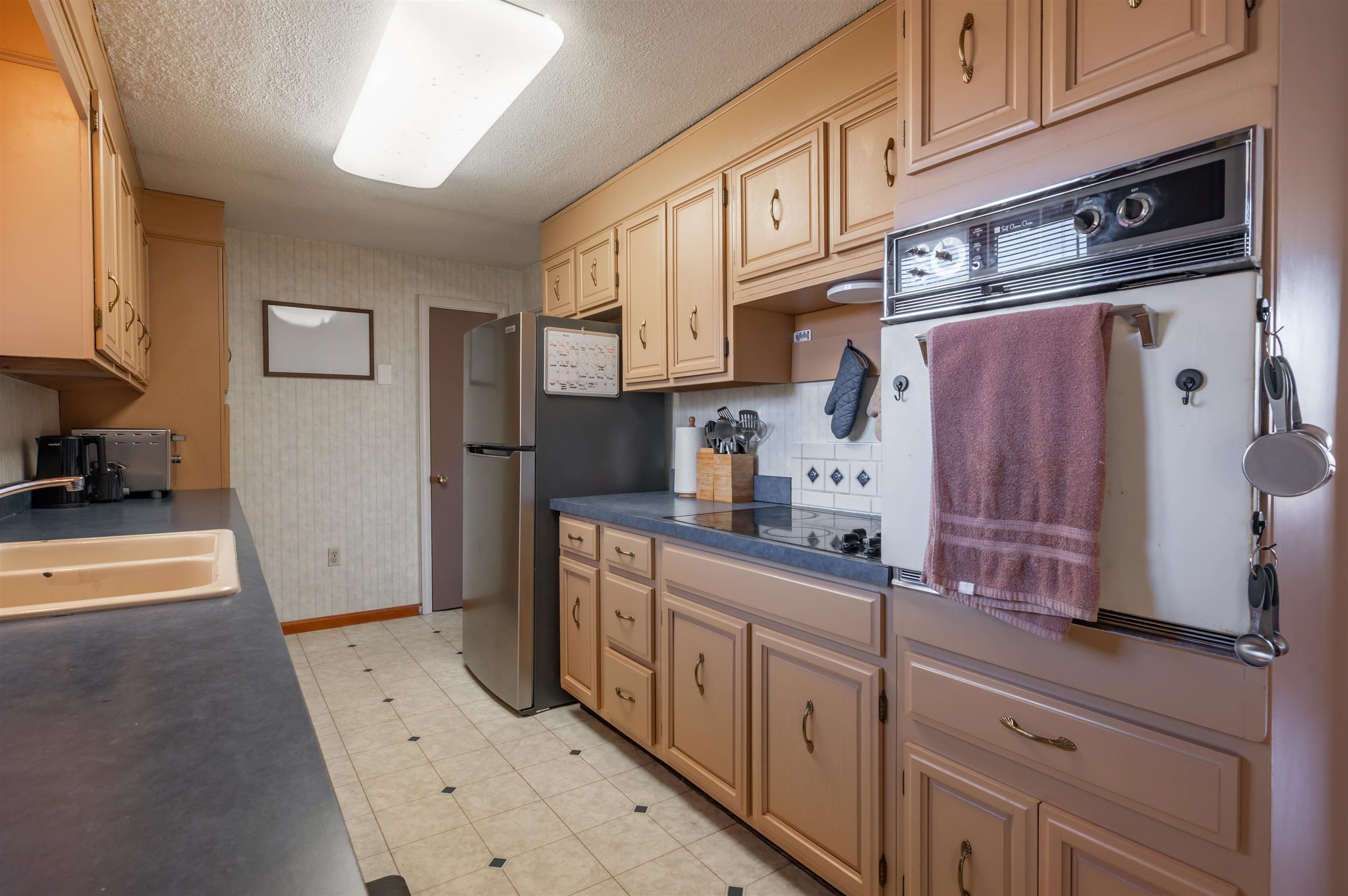 581 S Barnstead Rd, Barnstead, NH 03225