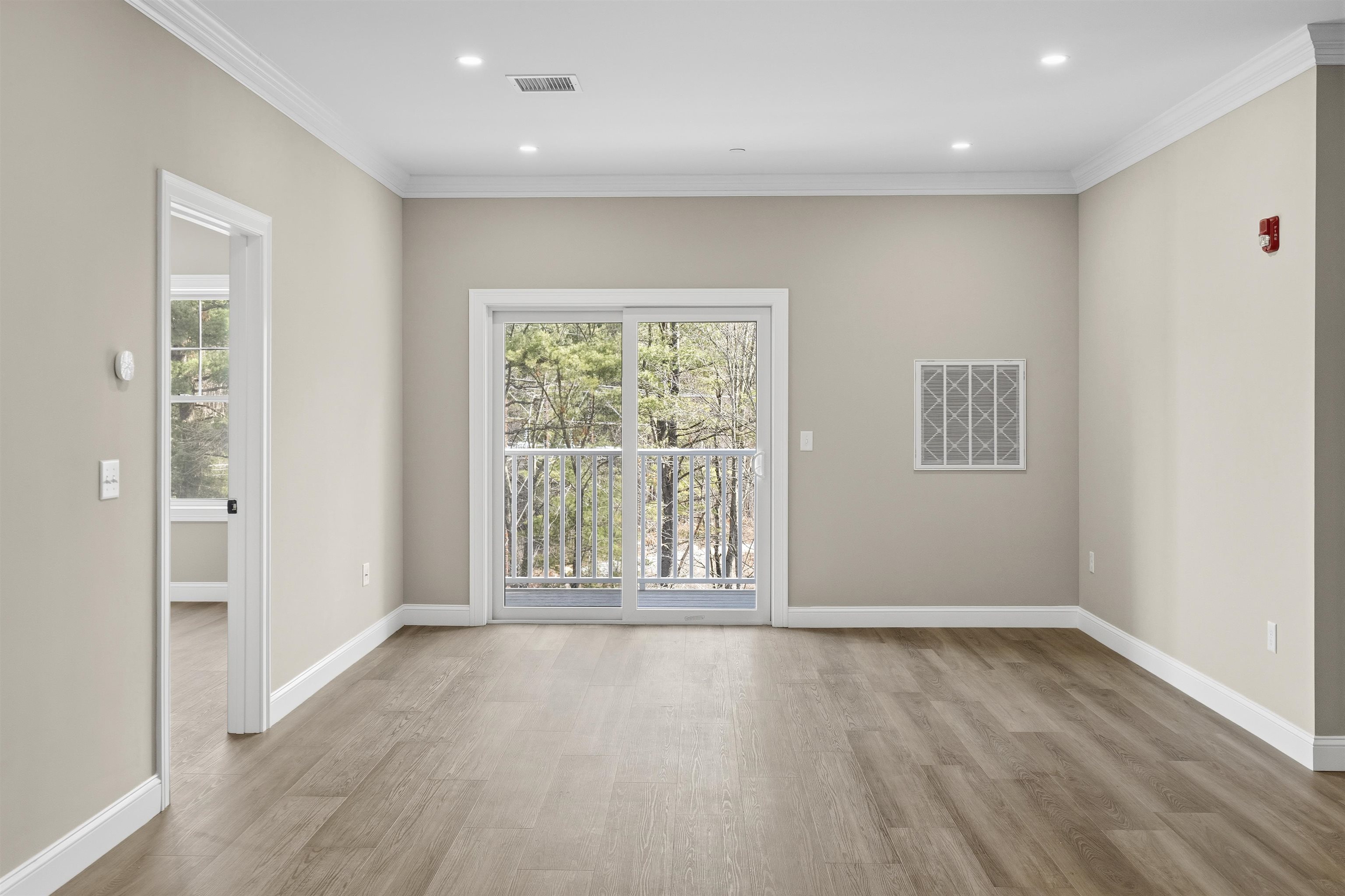 10100 S Willow St, Manchester, NH 03103