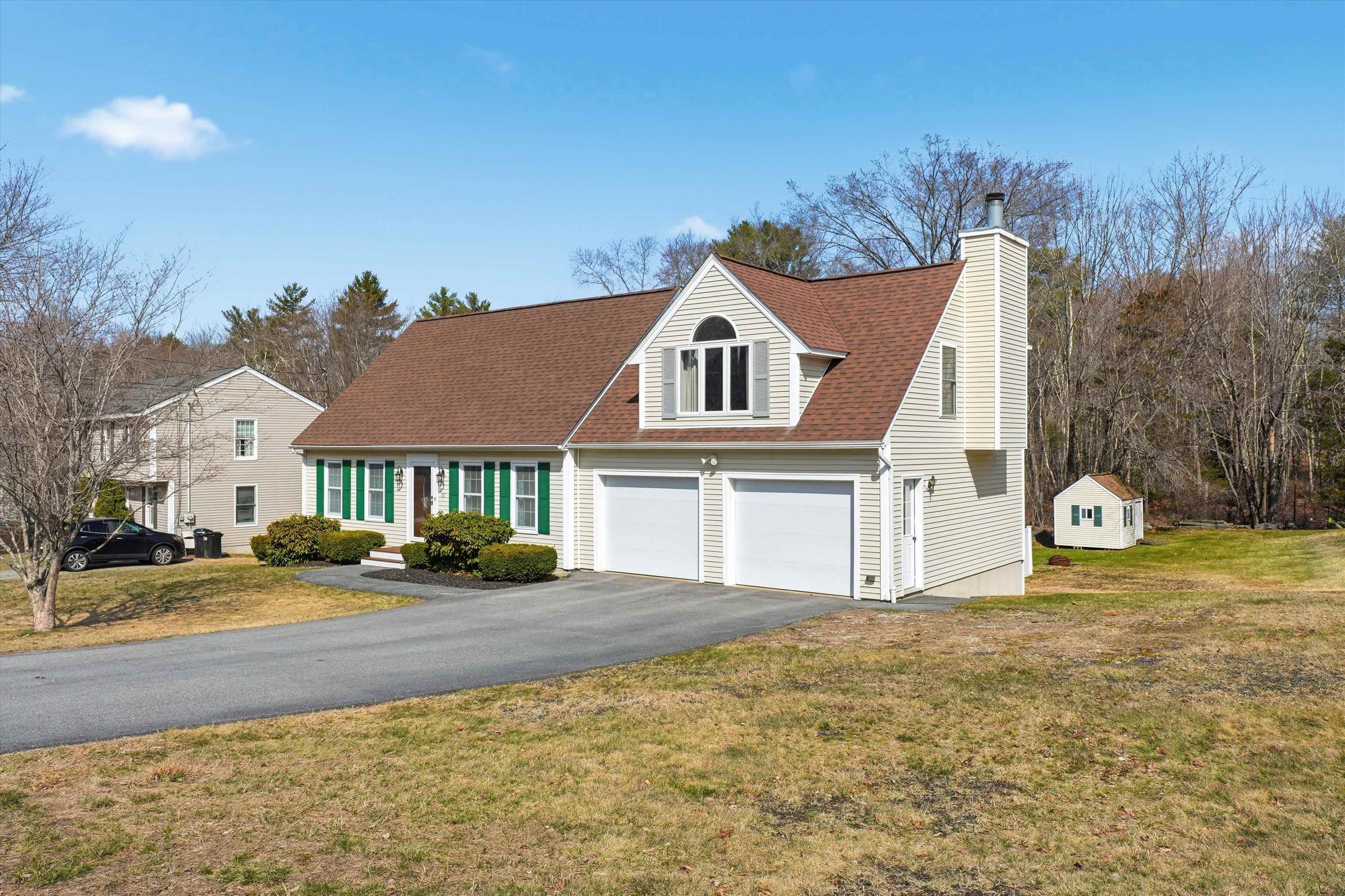 87 Overledge Extension Dr, Derry, NH 03038