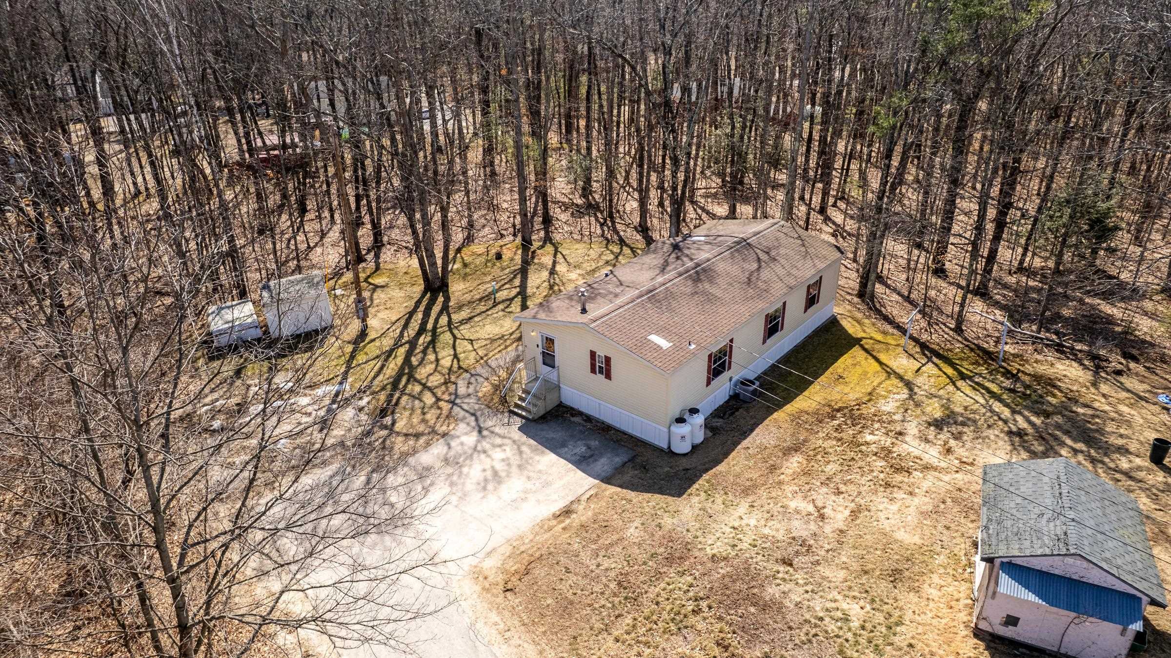 13 Atwood St, Rochester, NH 03820