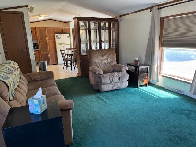 92 New Hillcrest Dr, Greenville, NH 03048