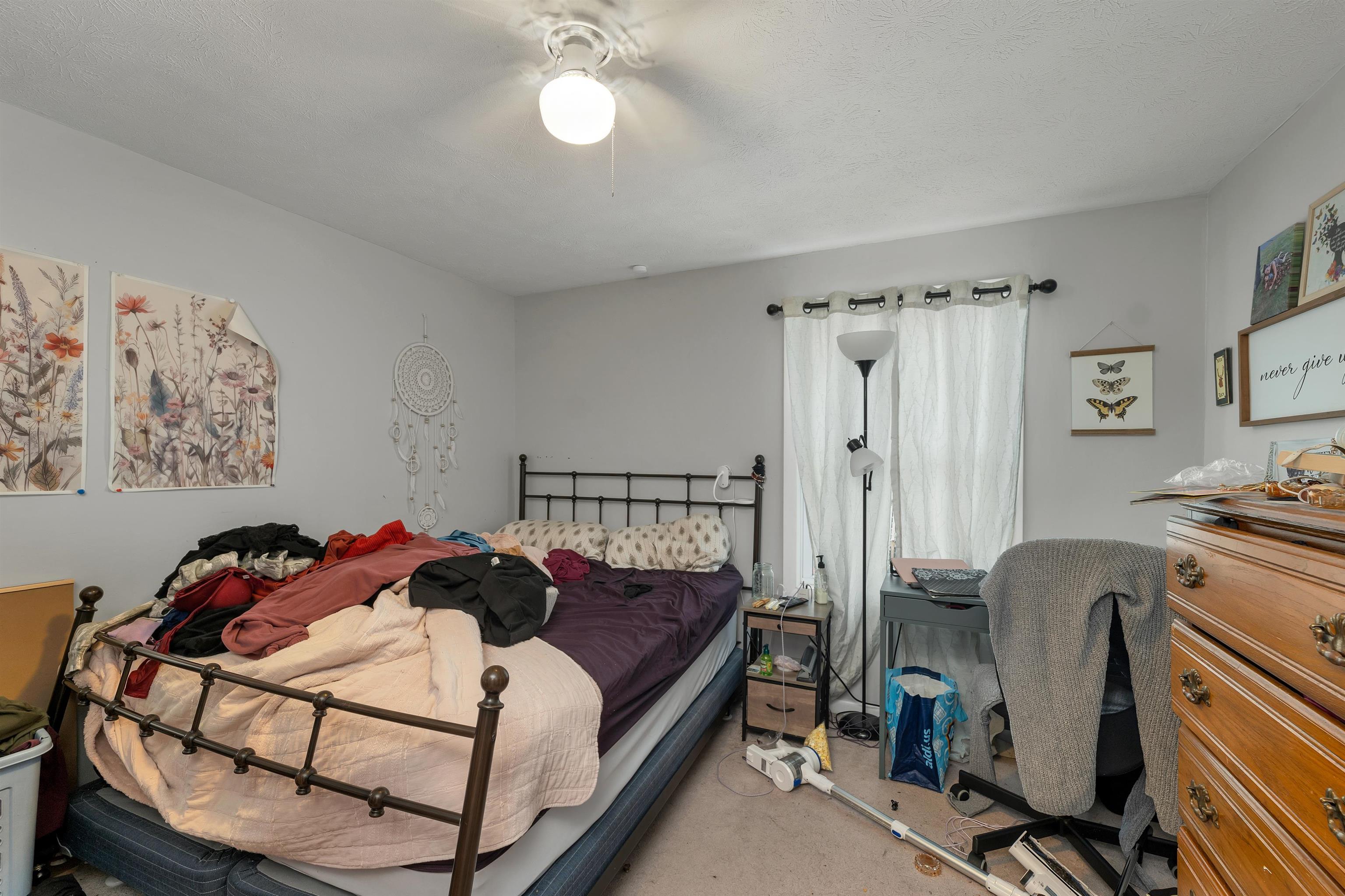 479 Lake Ave, Manchester, NH 03103