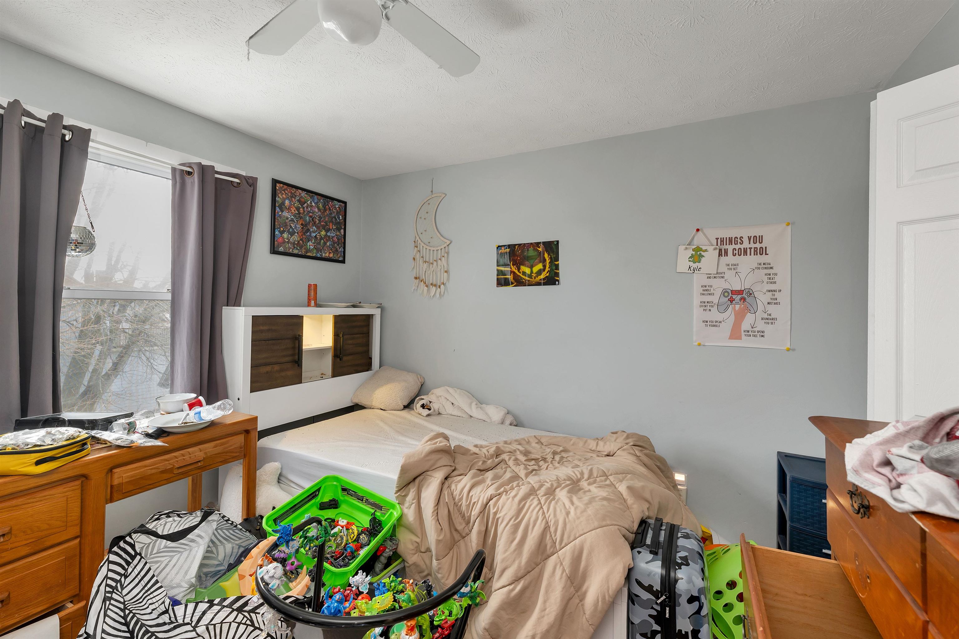 479 Lake Ave, Manchester, NH 03103