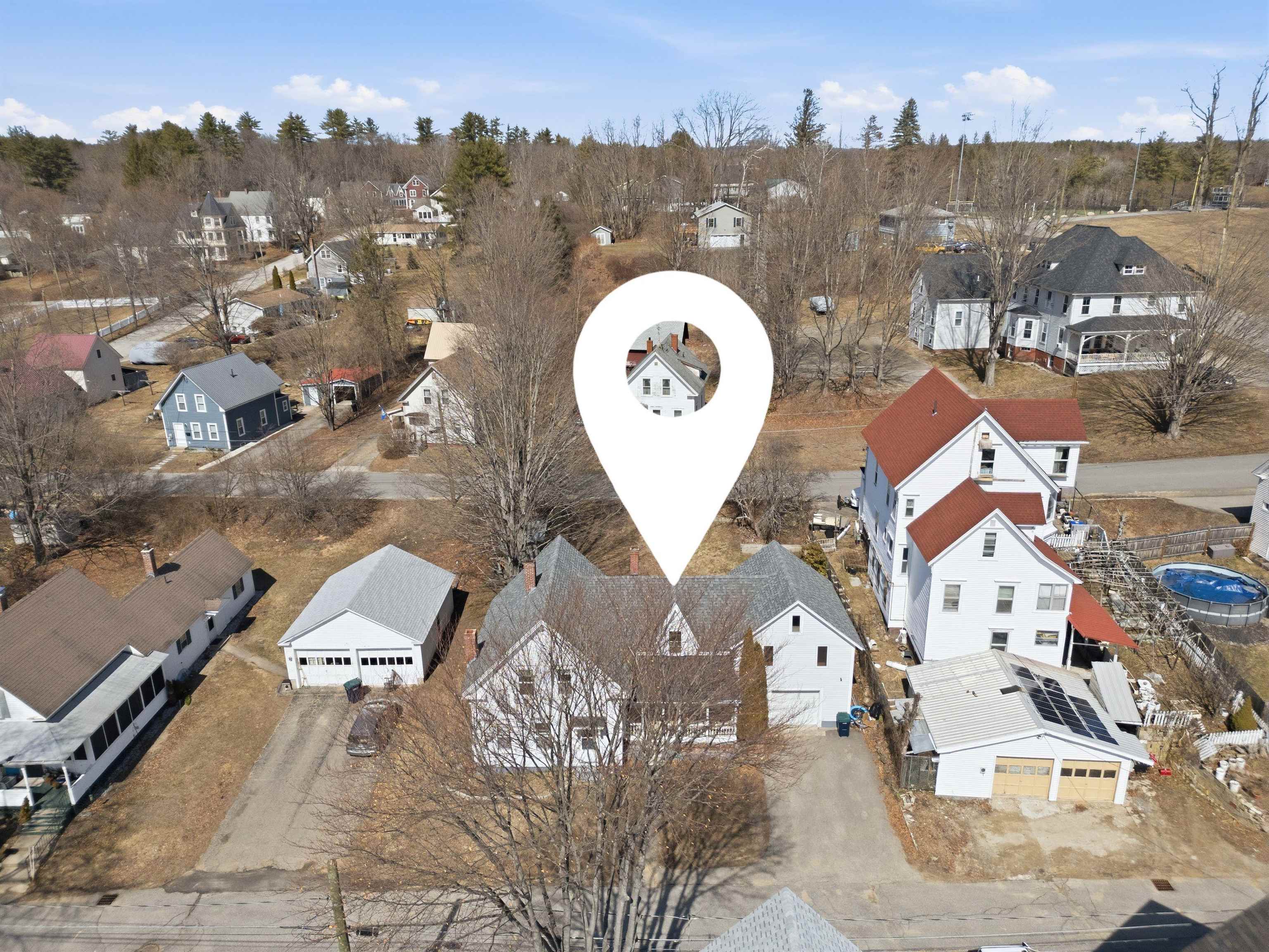 7 West St, Tilton, NH 03276