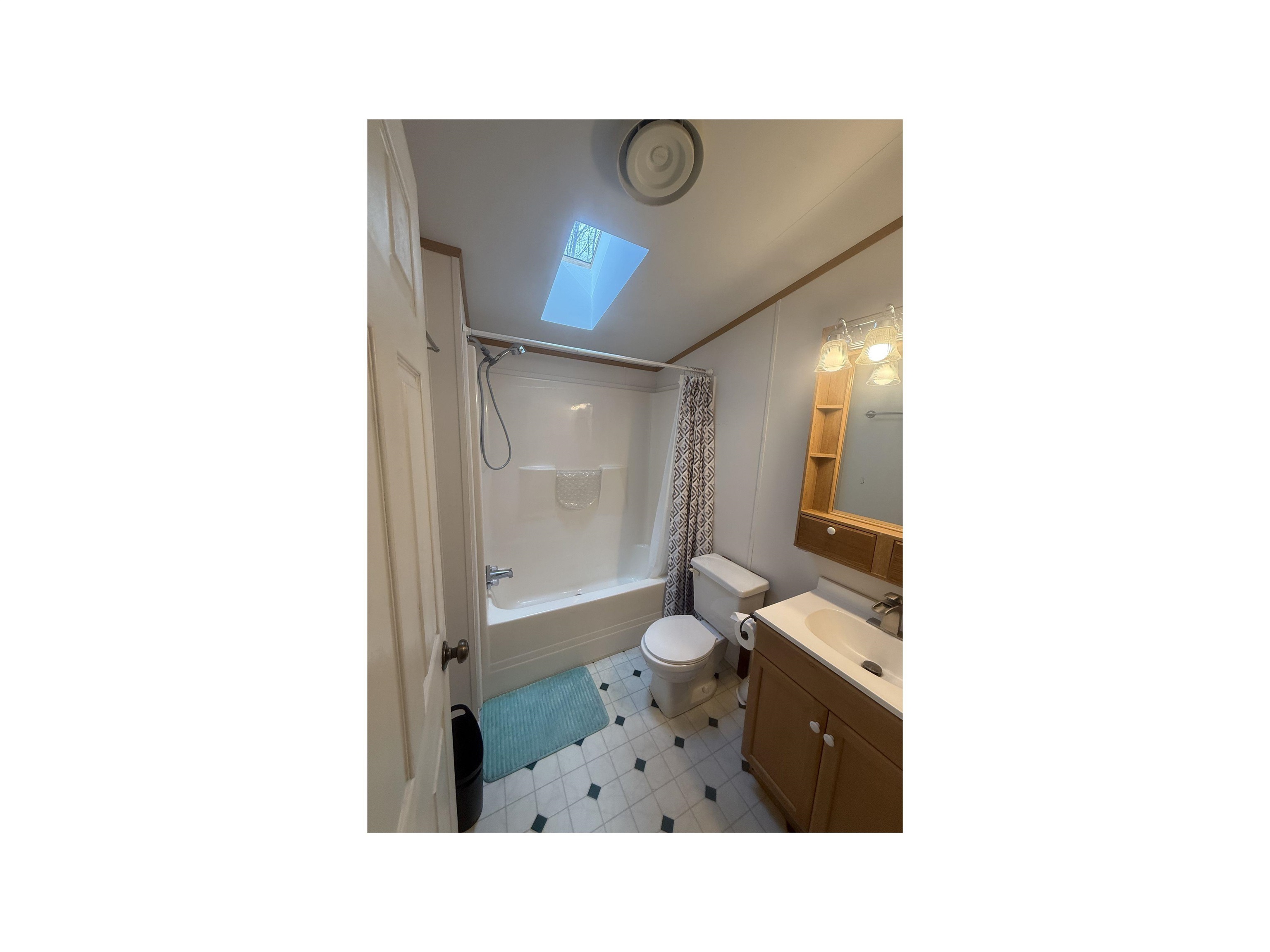 105 Brock Hill Rd, Grafton, NH 03240