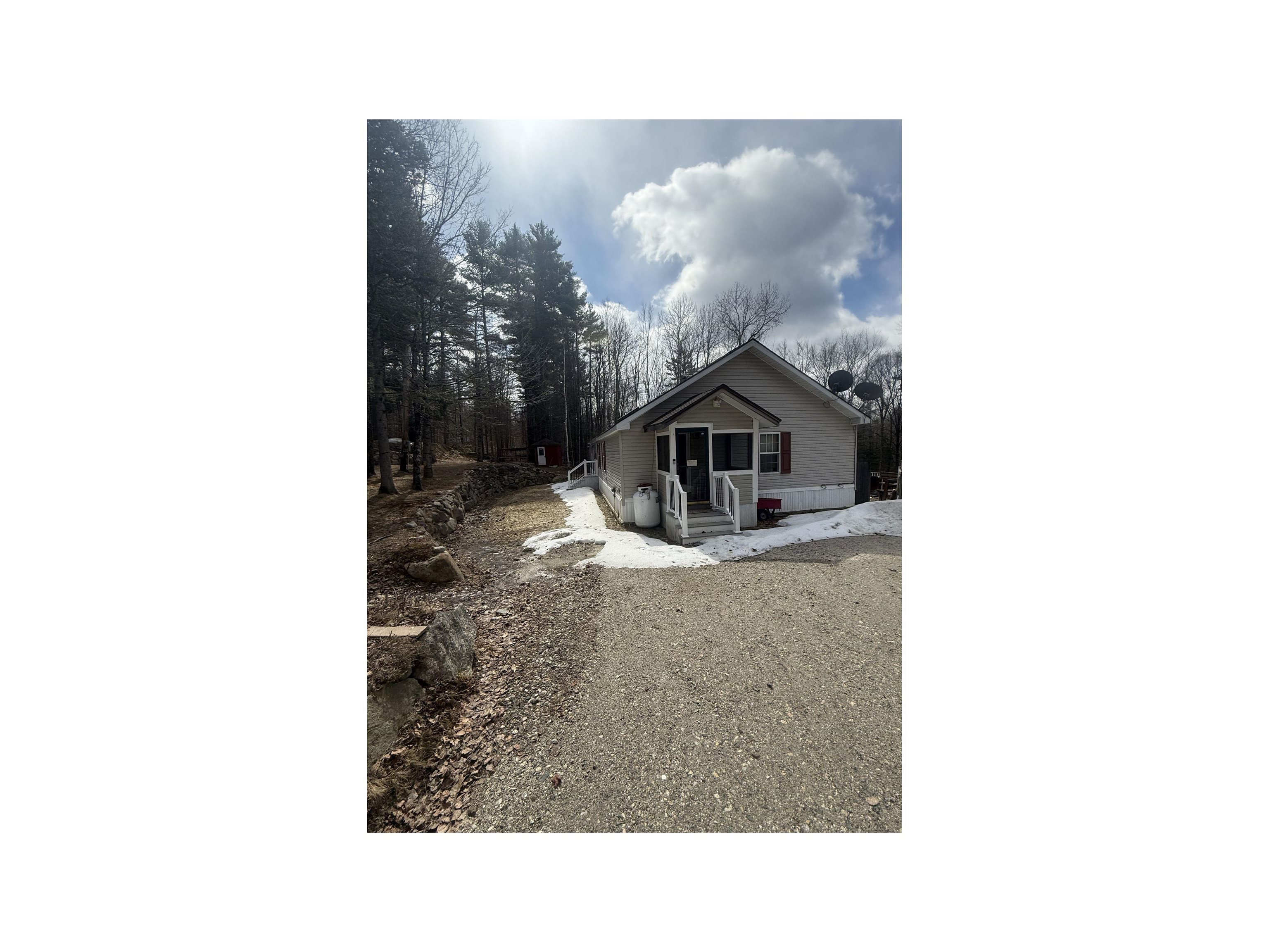 105 Brock Hill Rd, Grafton, NH 03240
