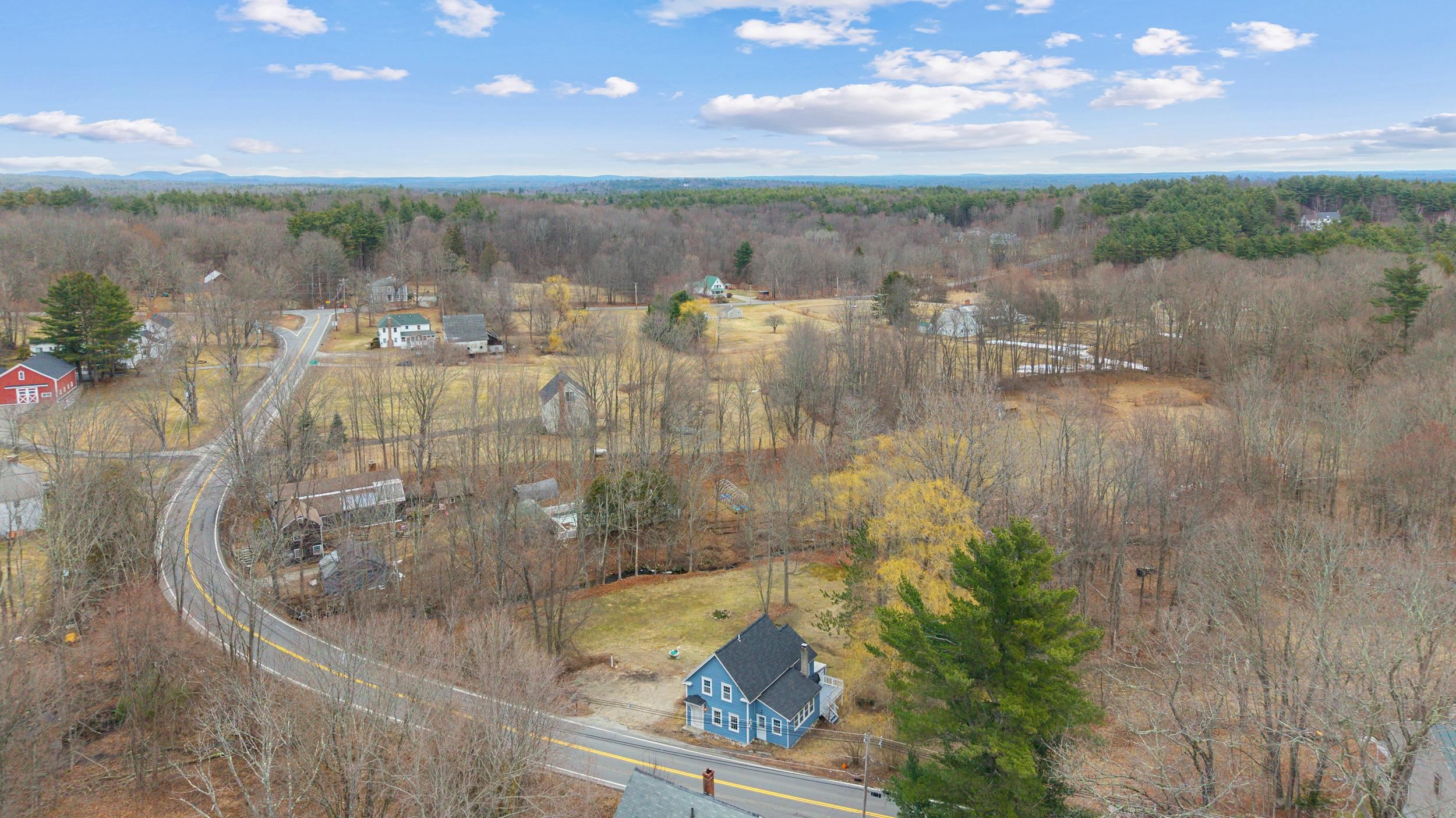 79 Haverhill Rd, Chester, NH 03036