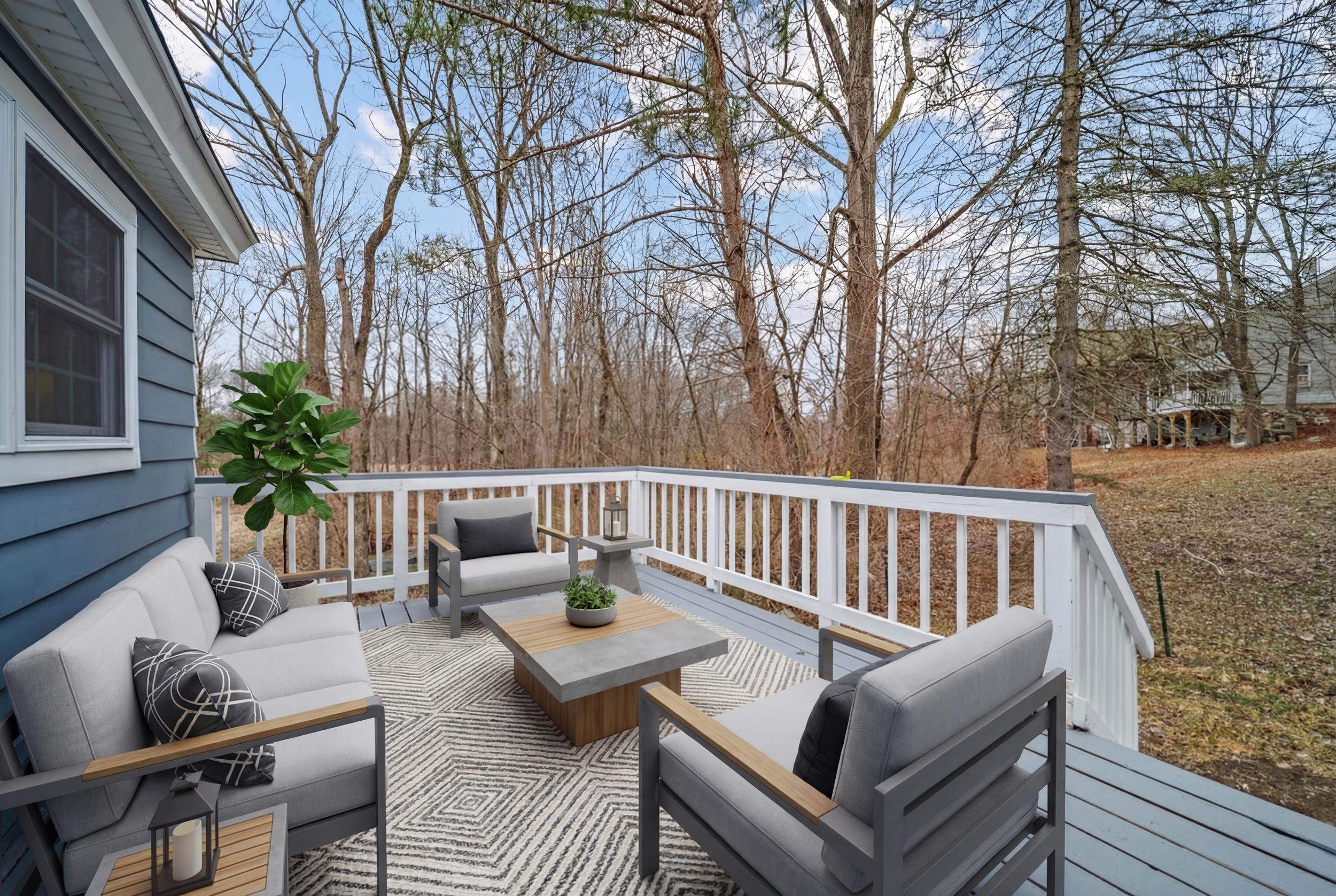 79 Haverhill Rd, Chester, NH 03036