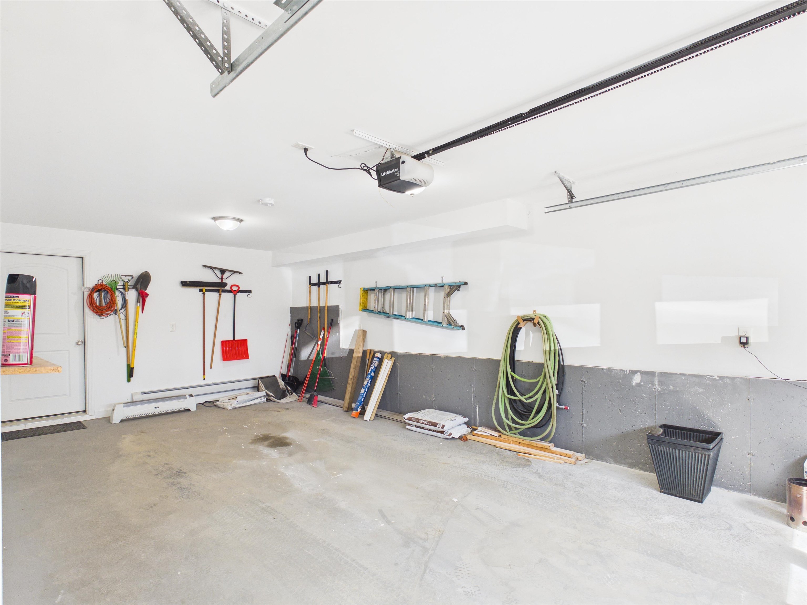 176 Old Chesterfield Rd, Hinsdale, NH 03451