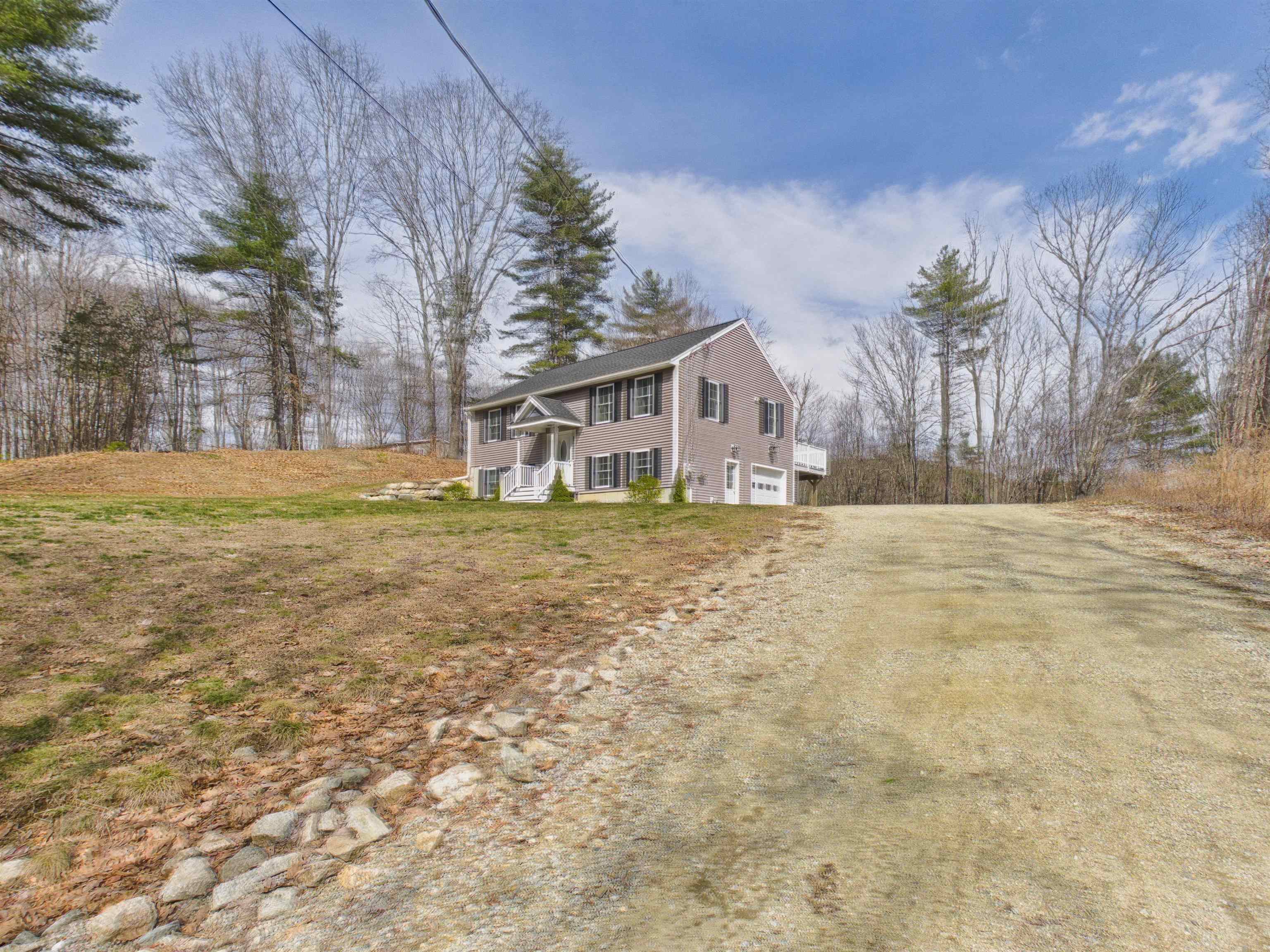 176 Old Chesterfield Rd, Hinsdale, NH 03451