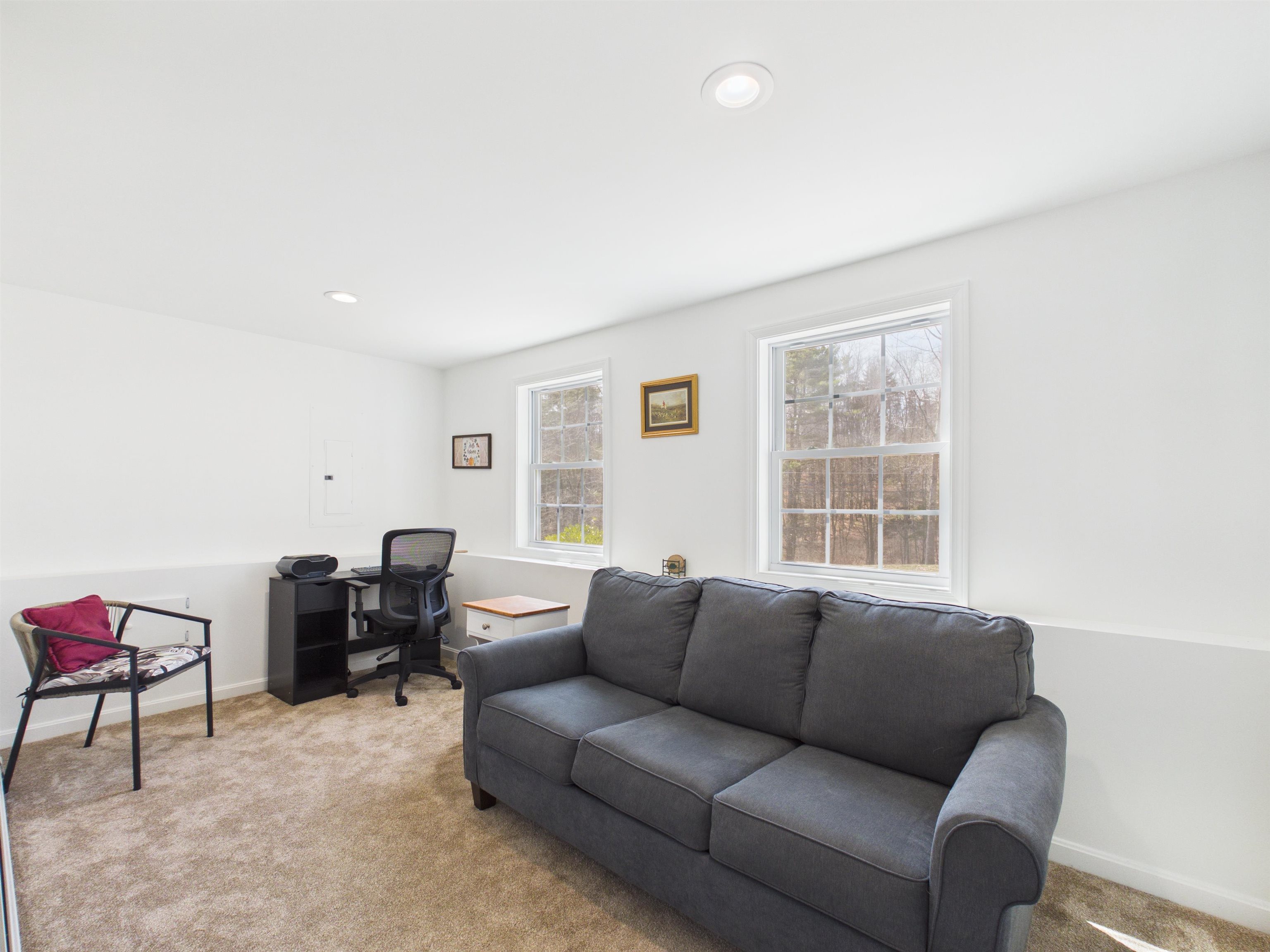 176 Old Chesterfield Rd, Hinsdale, NH 03451