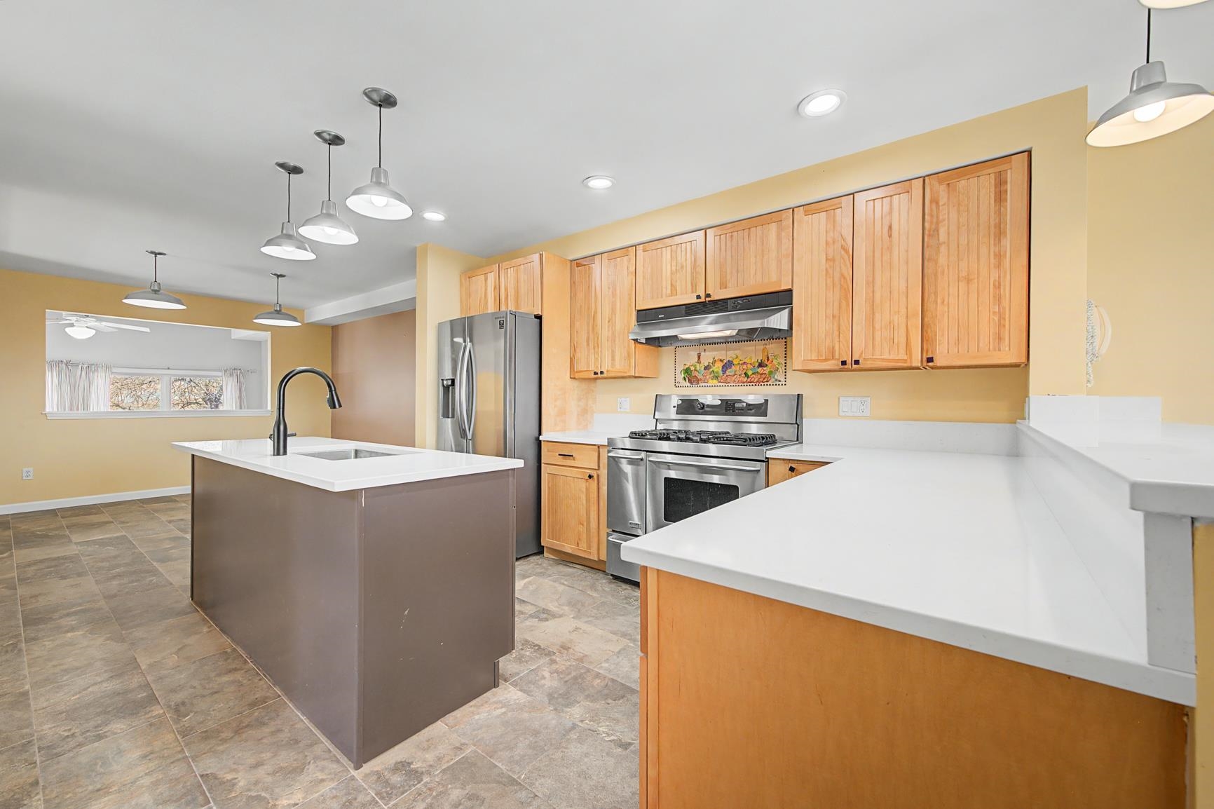 6 General Ct #6, Grantham, NH 03753