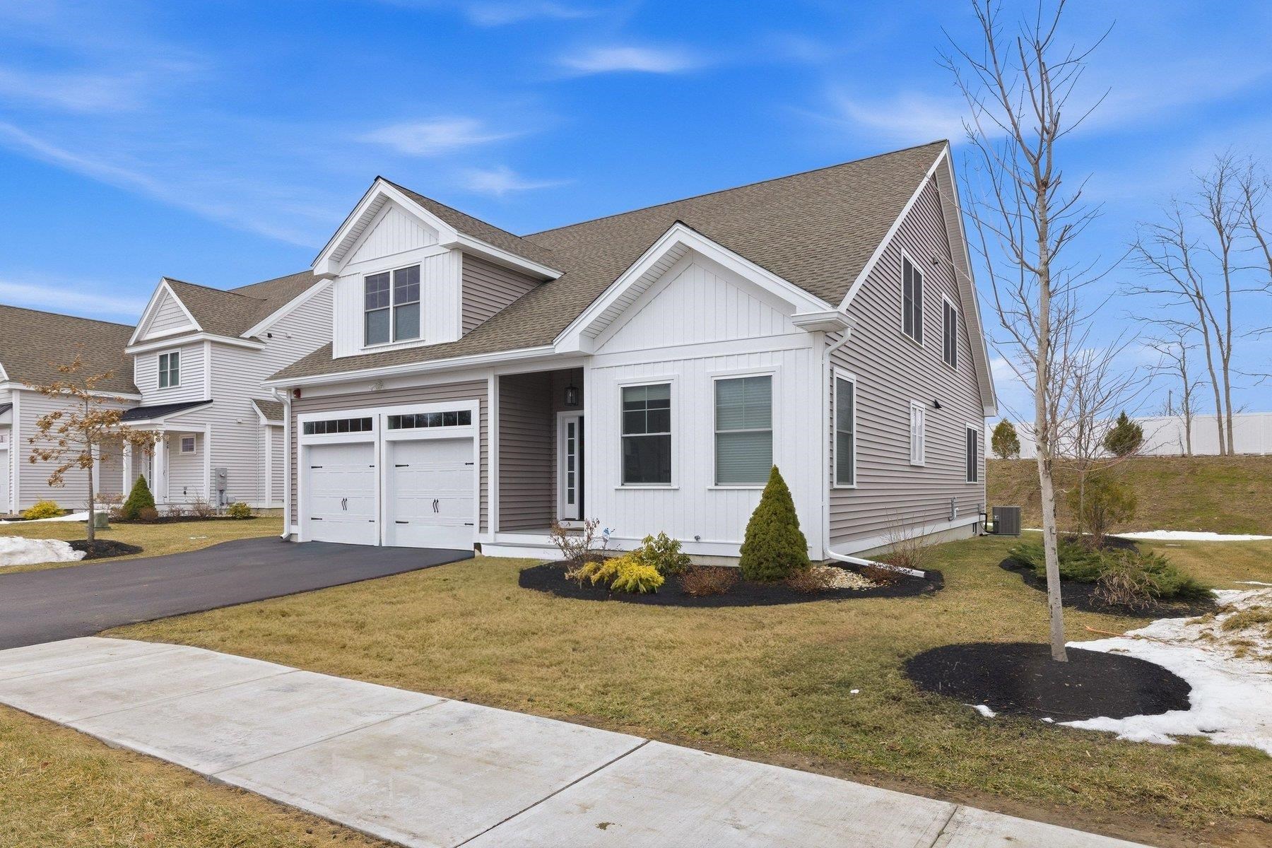 40 Sage Ln, Portsmouth, NH 03801