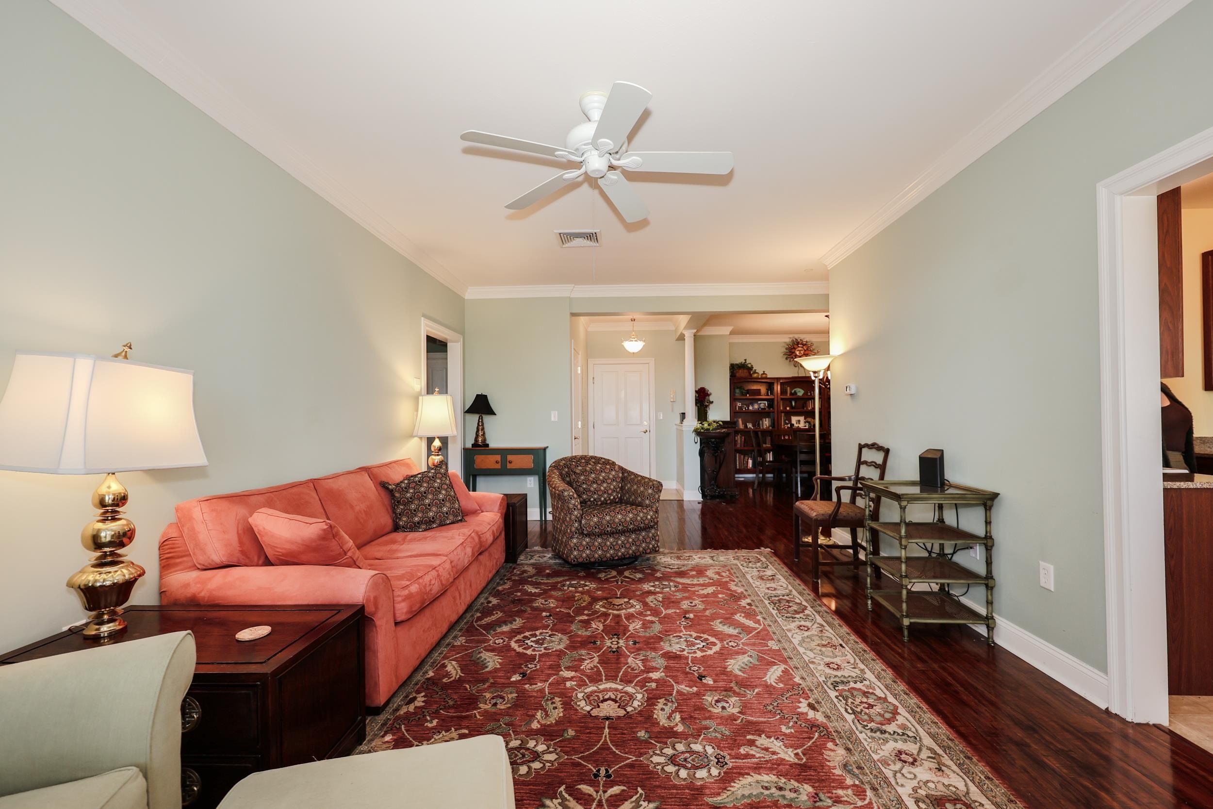 160 Daniel Webster Hw, Nashua, NH 03060