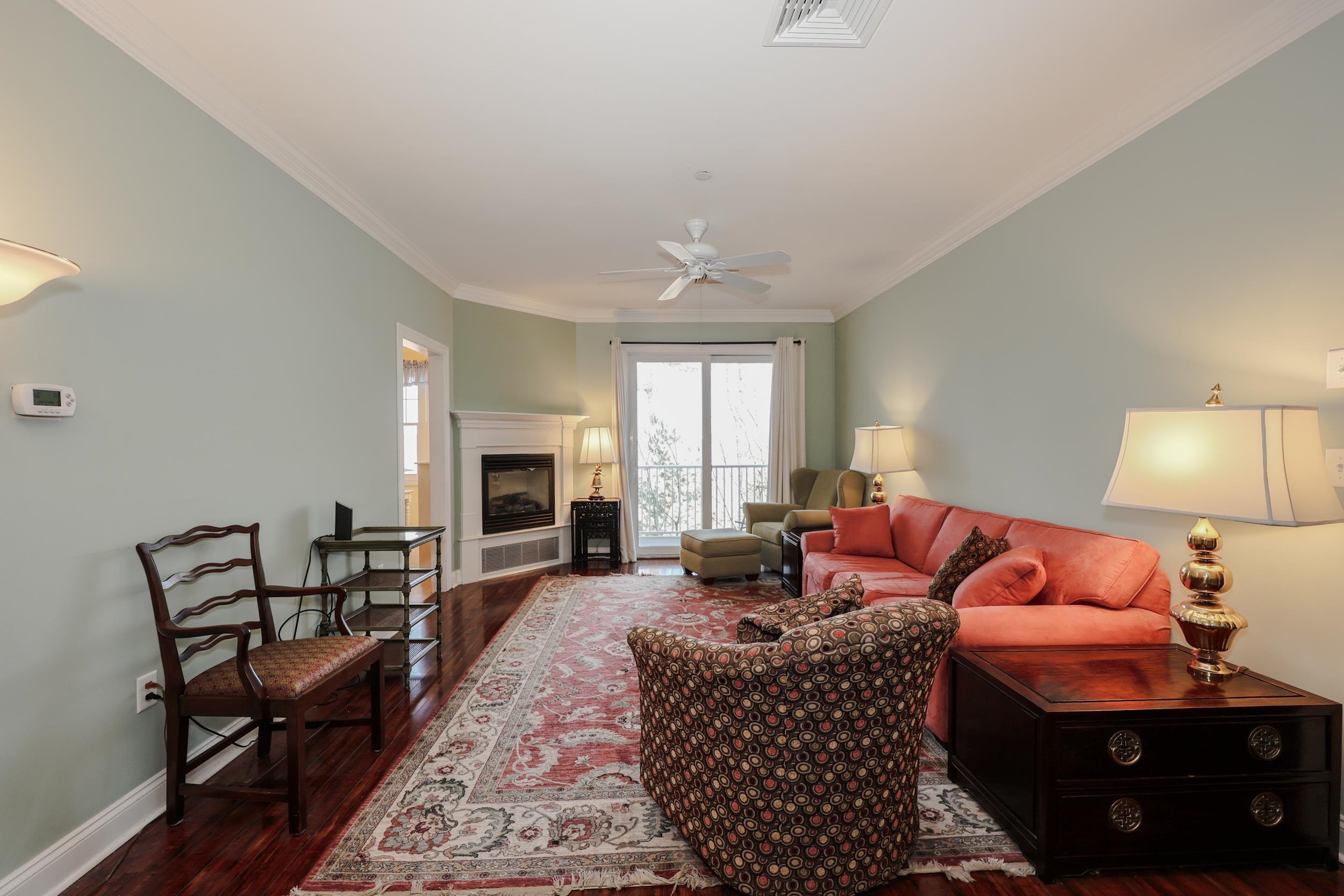 160 Daniel Webster Hw, Nashua, NH 03060