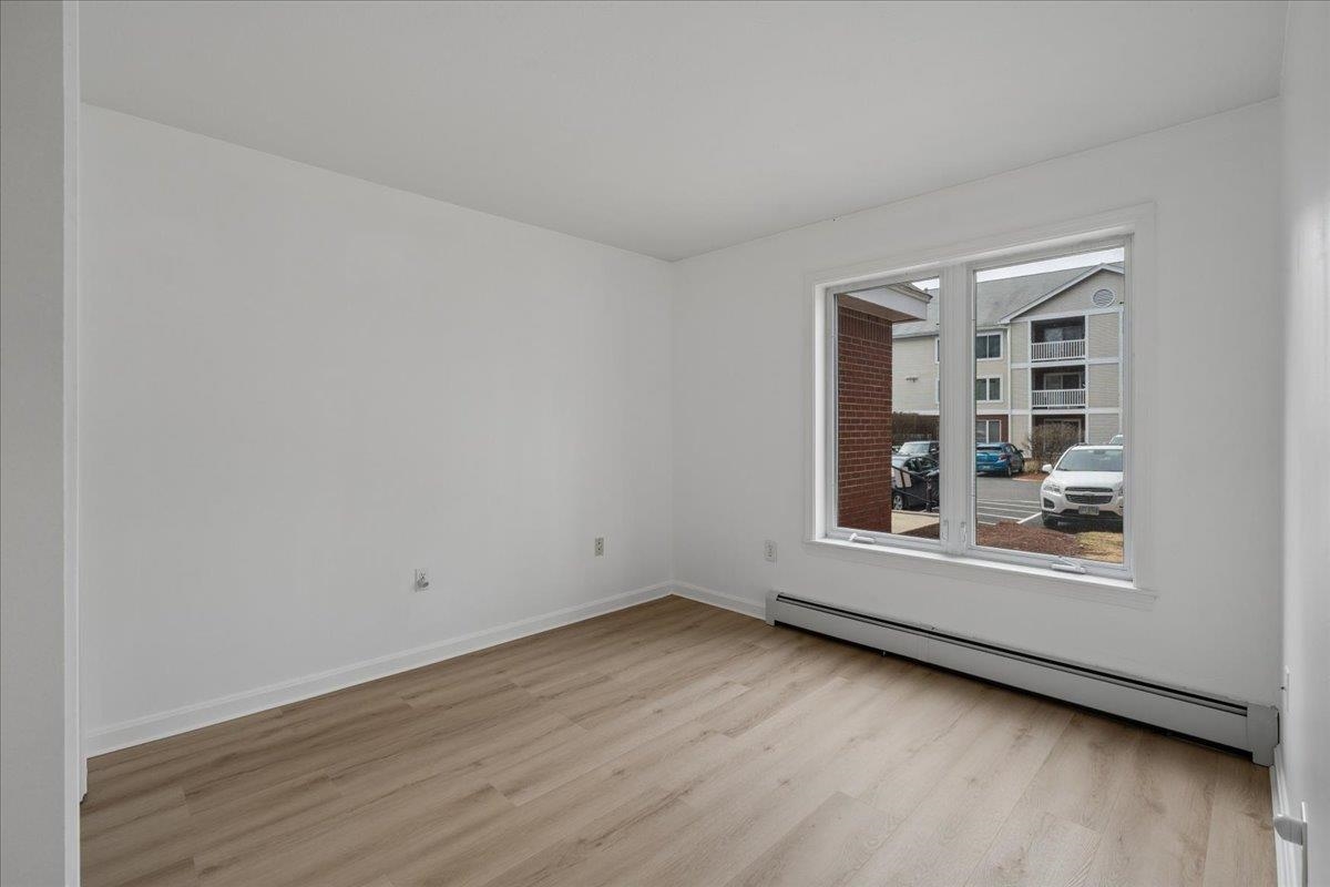 2 Timberwood Dr, Goffstown, NH 03045