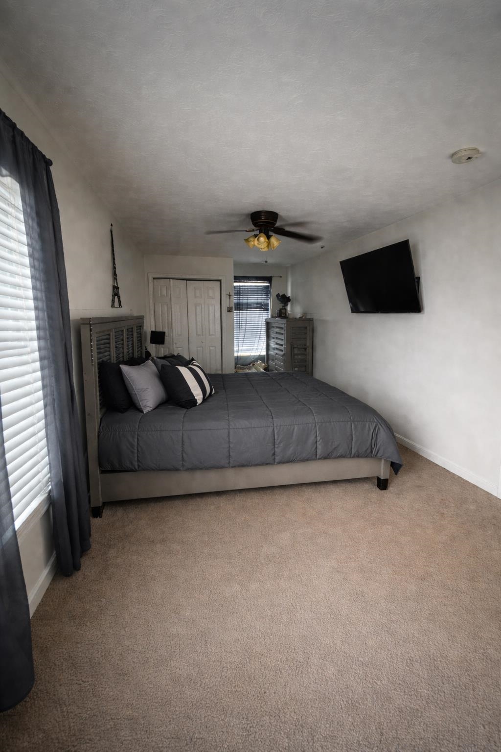 604 Silver St, Manchester, NH 03103