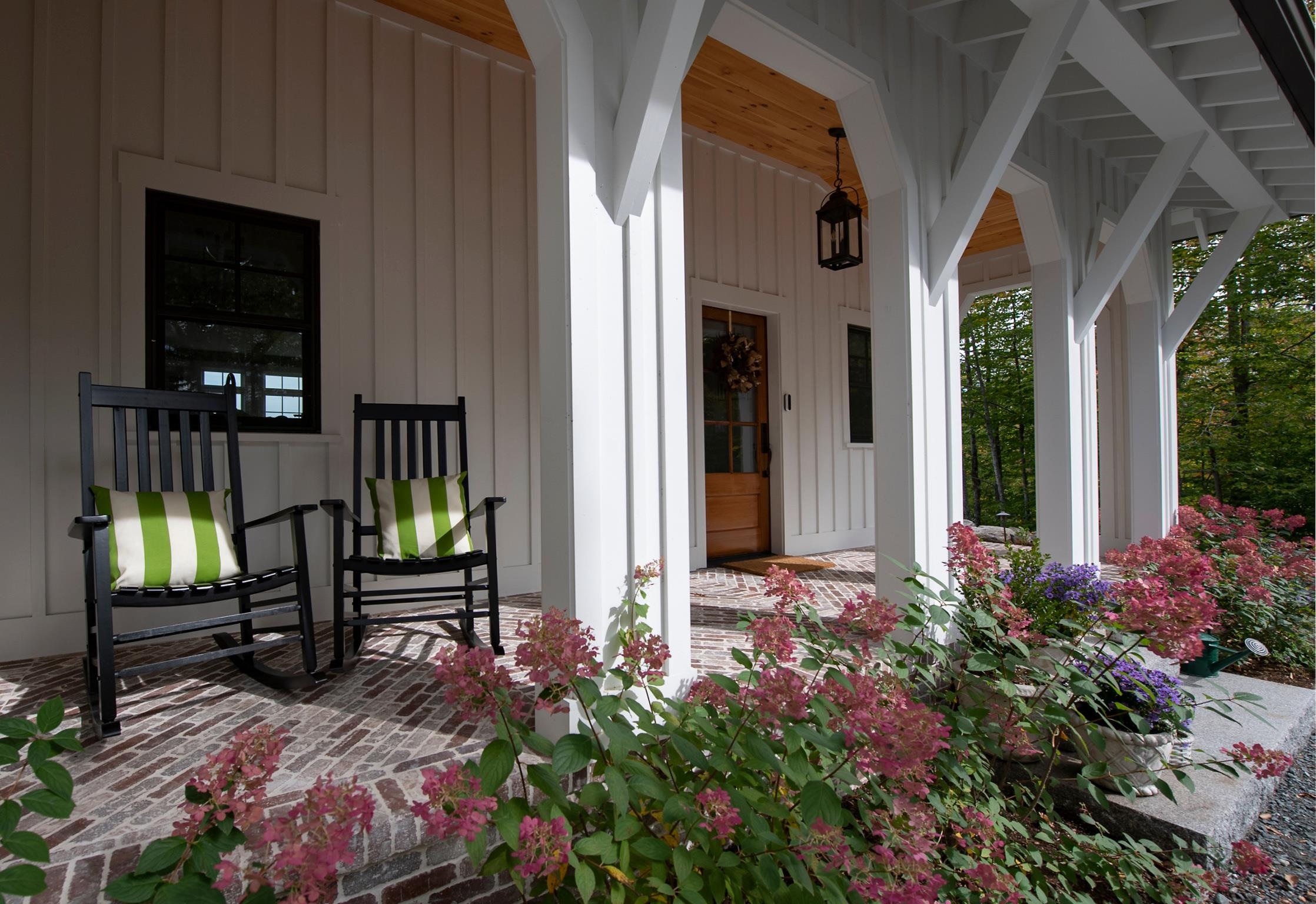 68 Ridge Rd, Ashland, NH 03217