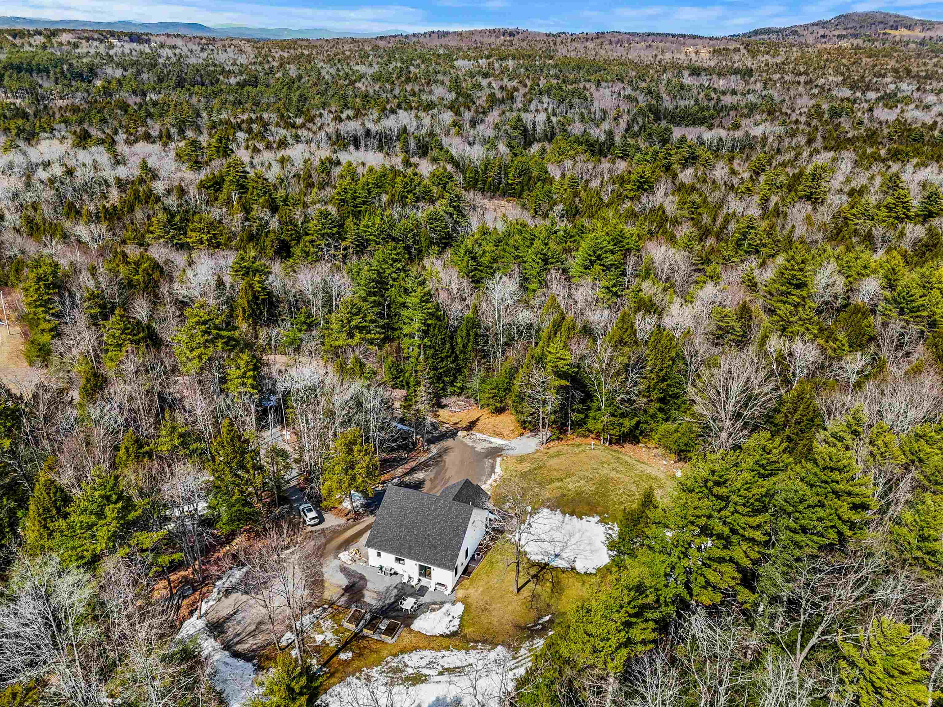 126 Grimstone Dr, Belmont, NH 03220