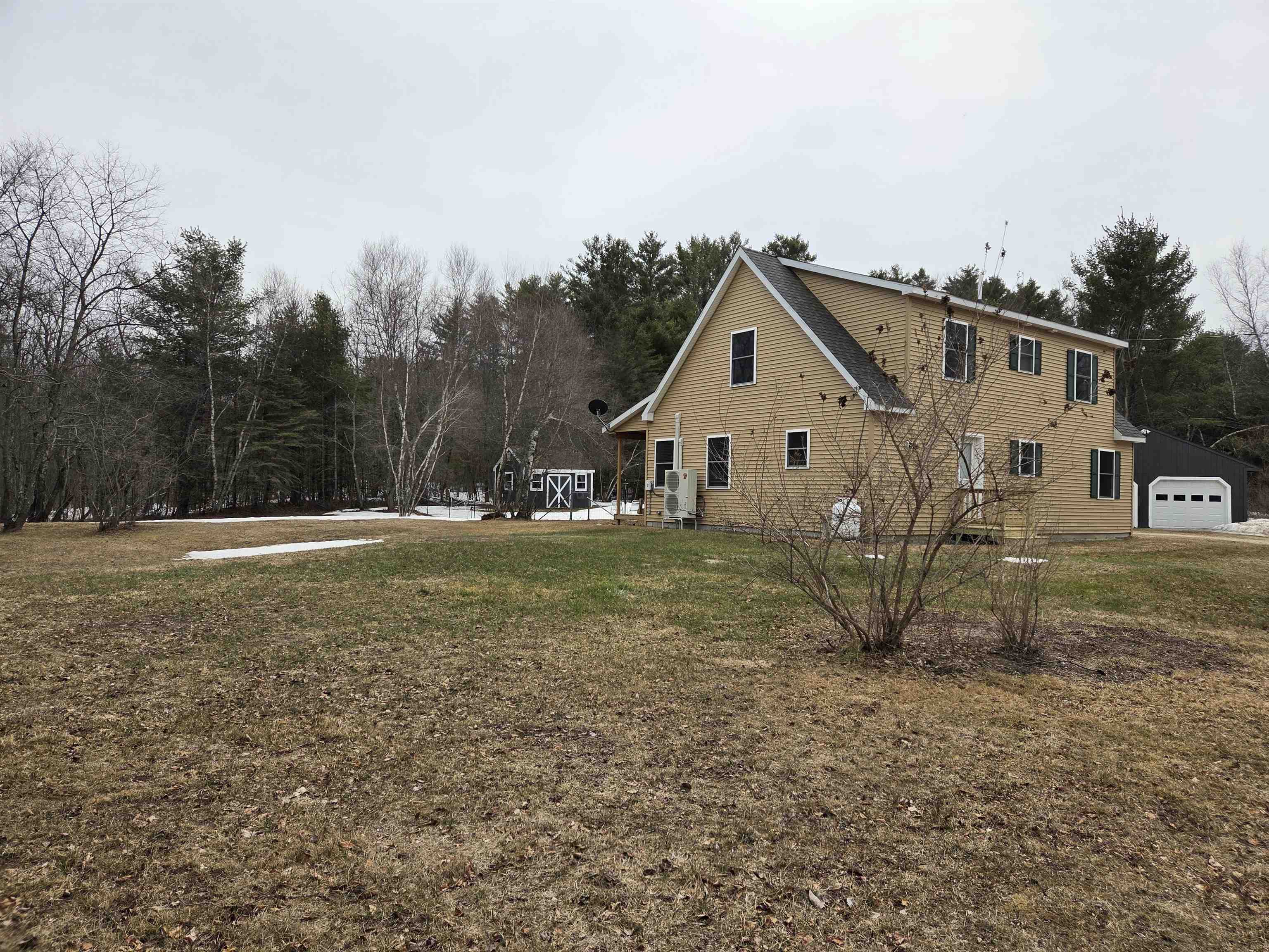 49 Prescott Hill Rd, Grafton, NH 03240