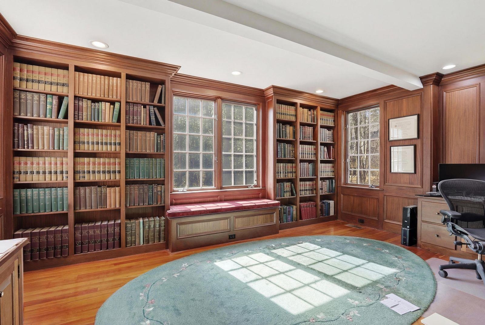 63 Ridge Rd, Concord, NH 03301