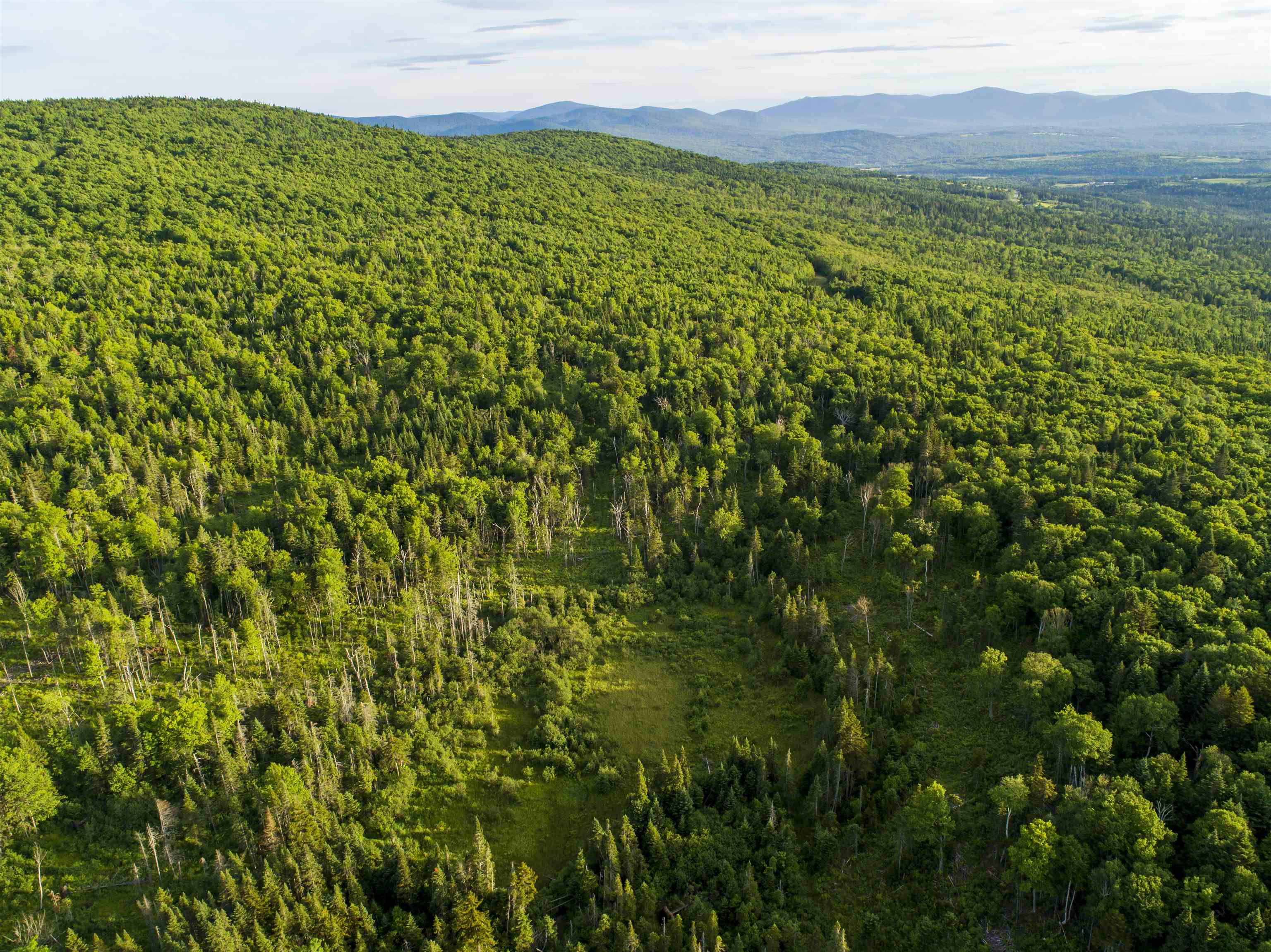 8 Diamond Pond Rd, Stewartstown, NH 03576