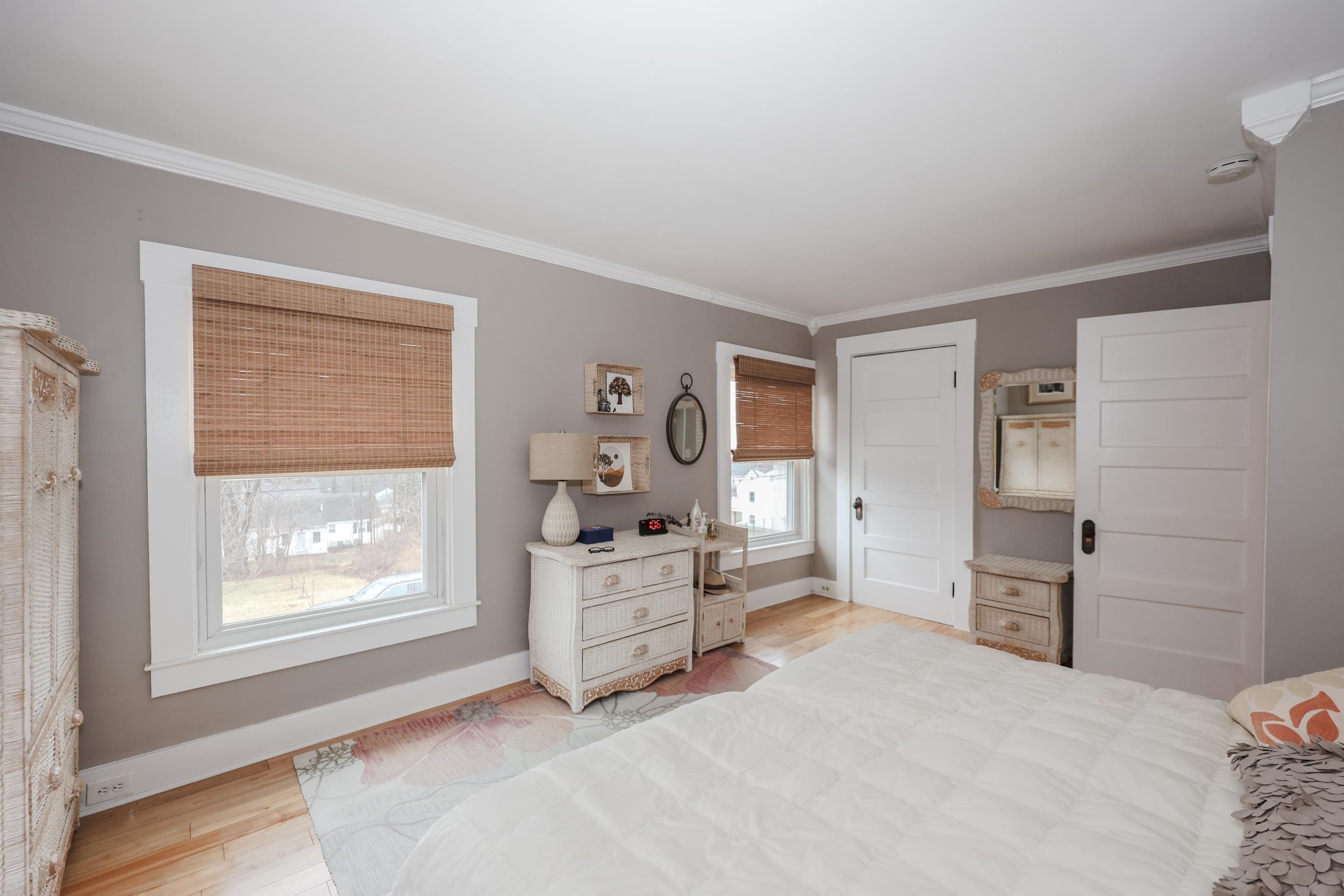 54 Prospect St, Milford, NH 03055