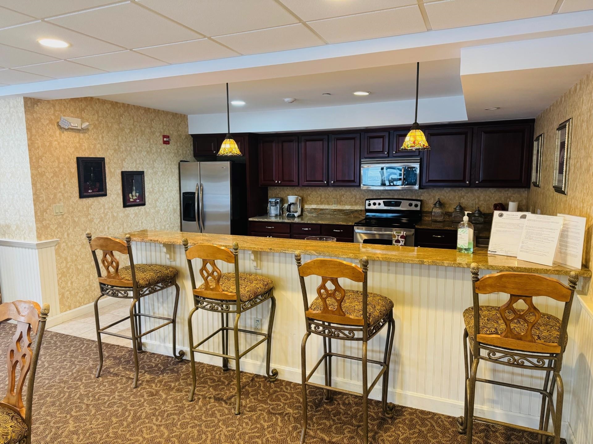 3 Abbey Ln #7, Meredith, NH 03253