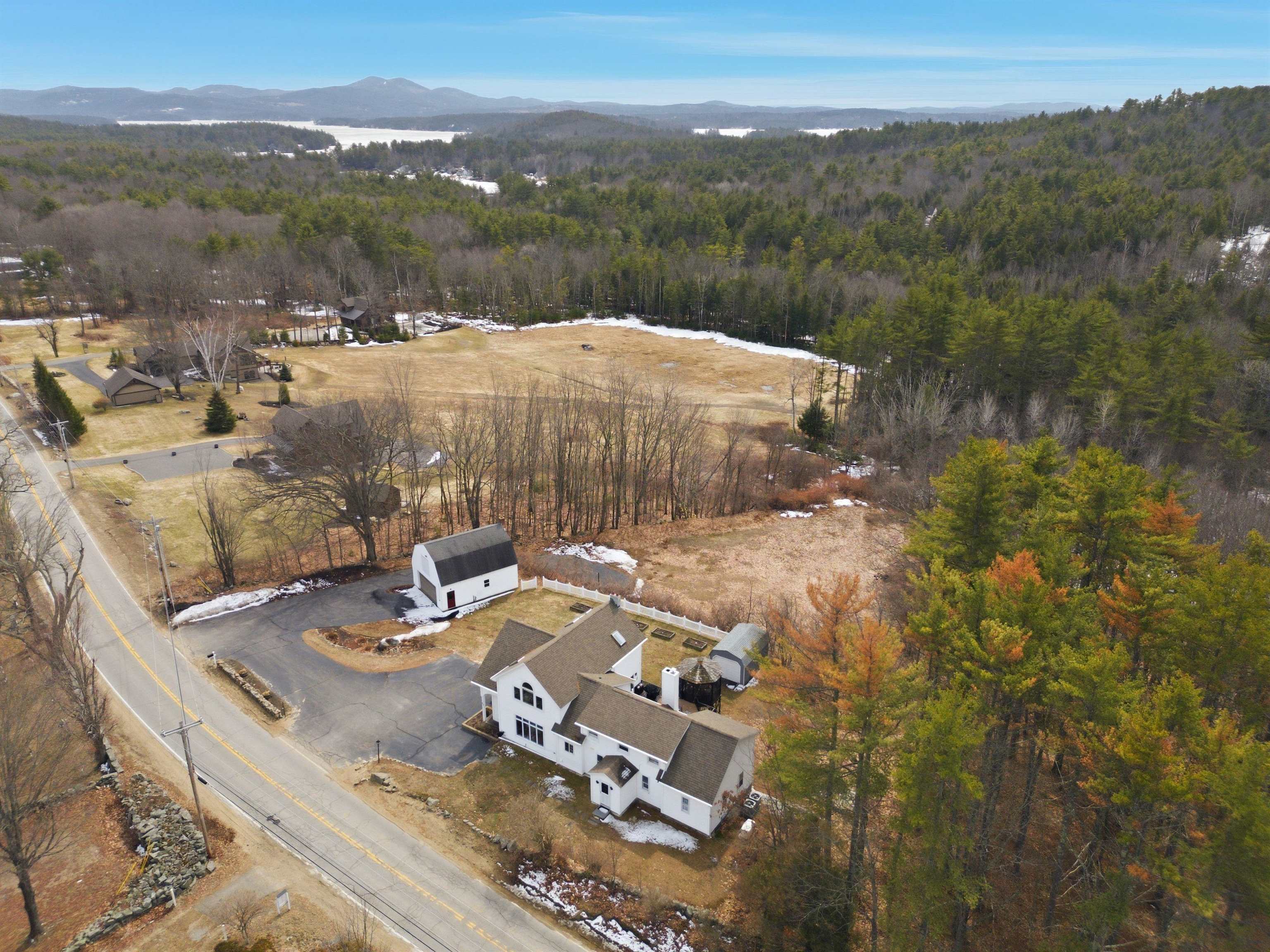 257 Meredith Neck Rd, Meredith, NH 03253