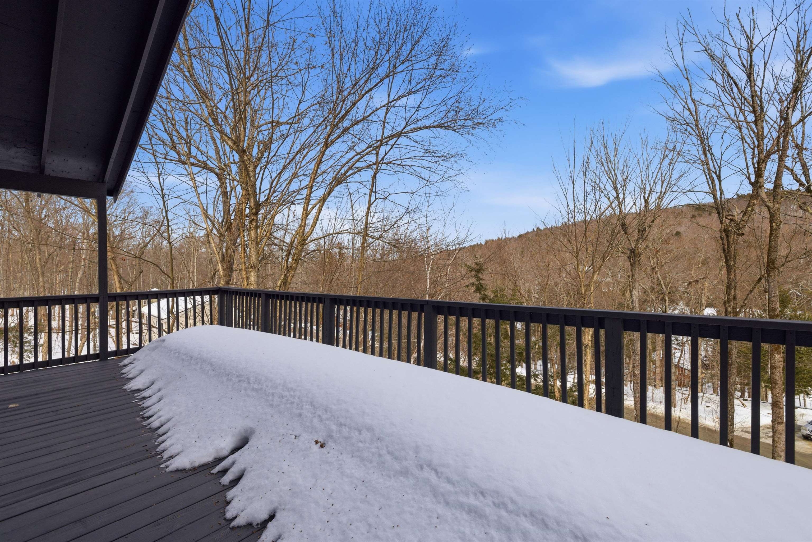 25 Hilltop Dr, Newbury, NH 03255