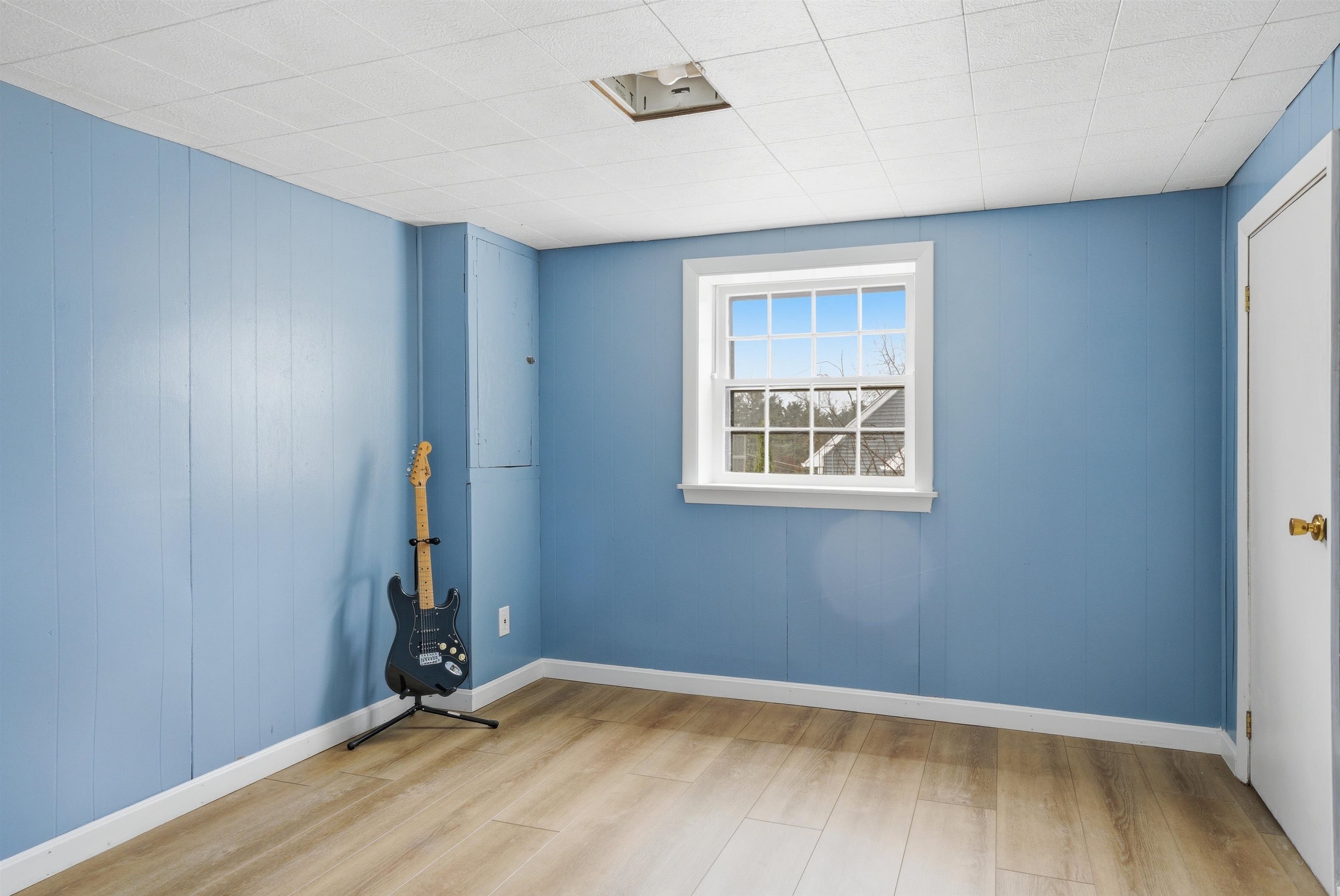 42 Belmont Dr, Merrimack, NH 03054