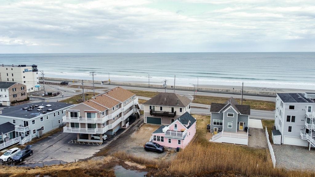 611 Ocean Blvd, Hampton, NH 03842-4335