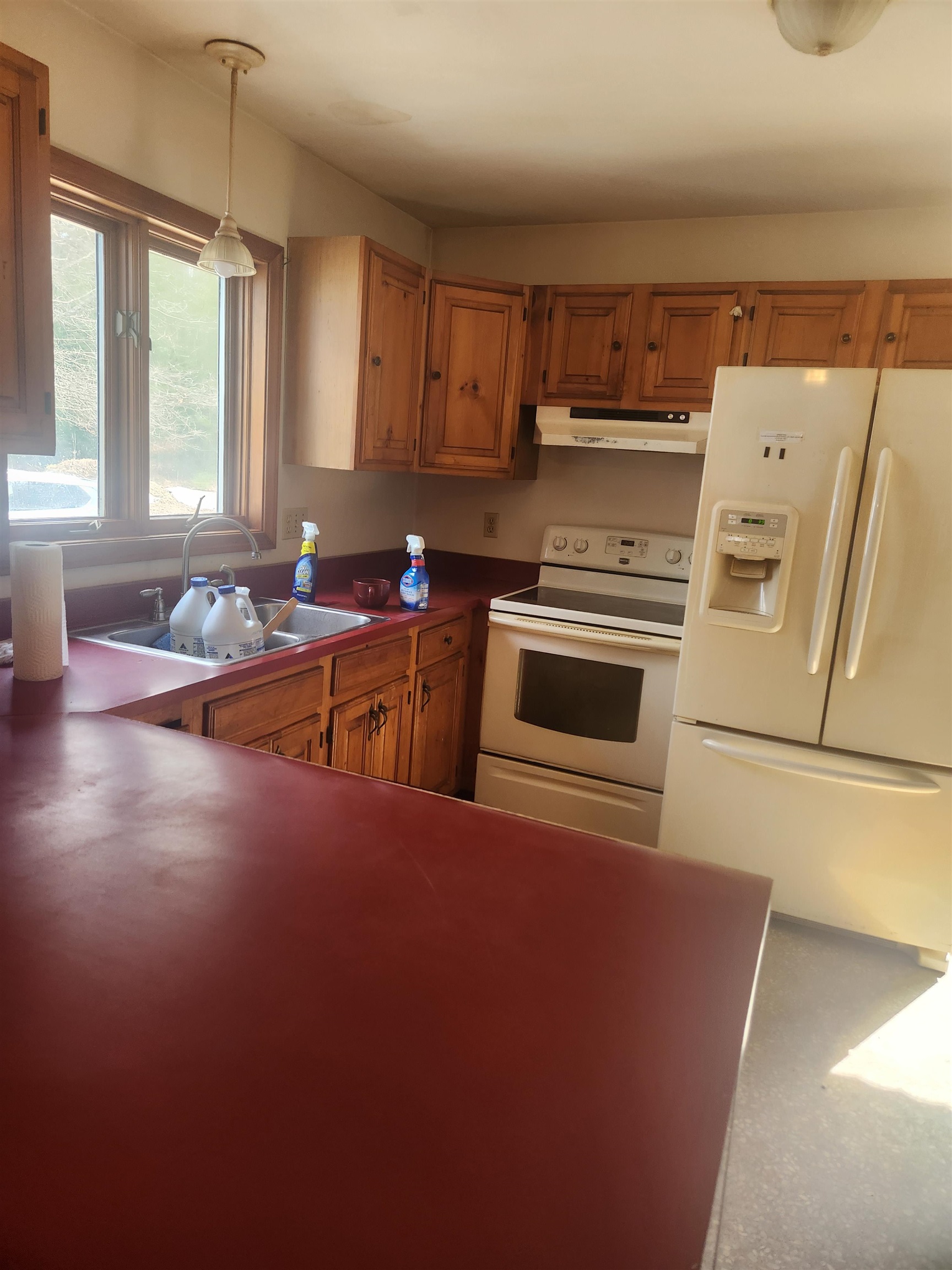 290 Scotland Rd, Winchester, NH 03470