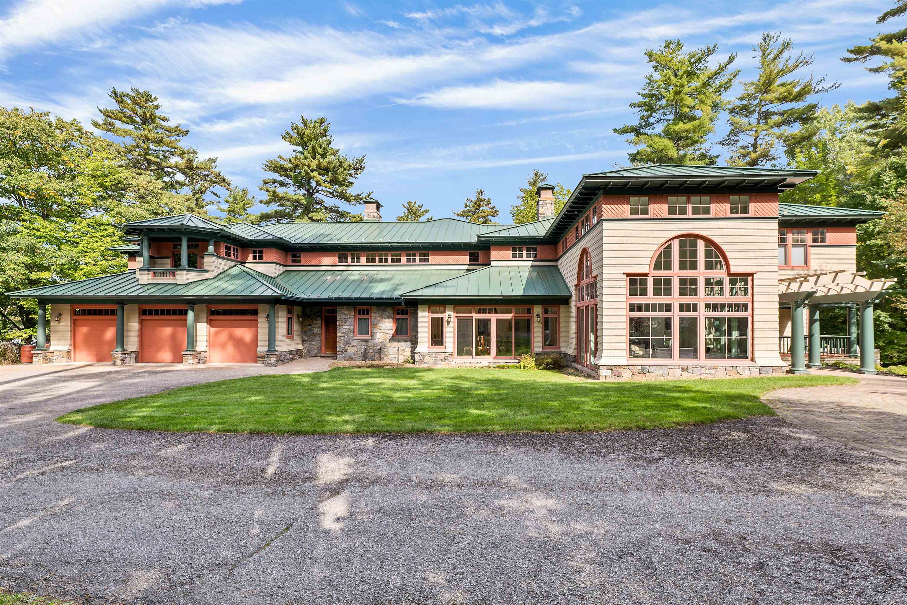 104 Hopewell Rd, Alton, NH 03809