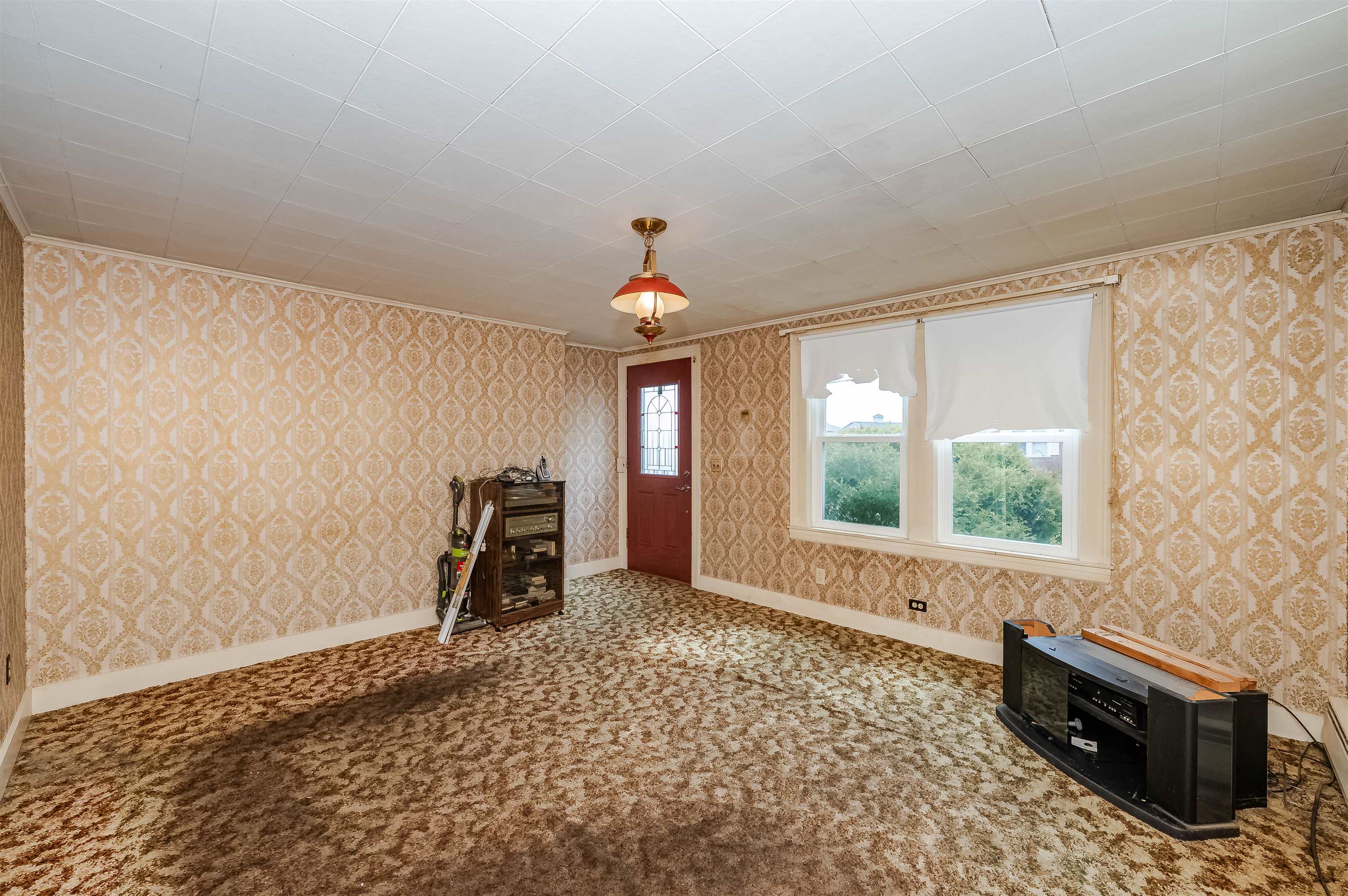 7 Morin St, Dover, NH 03820