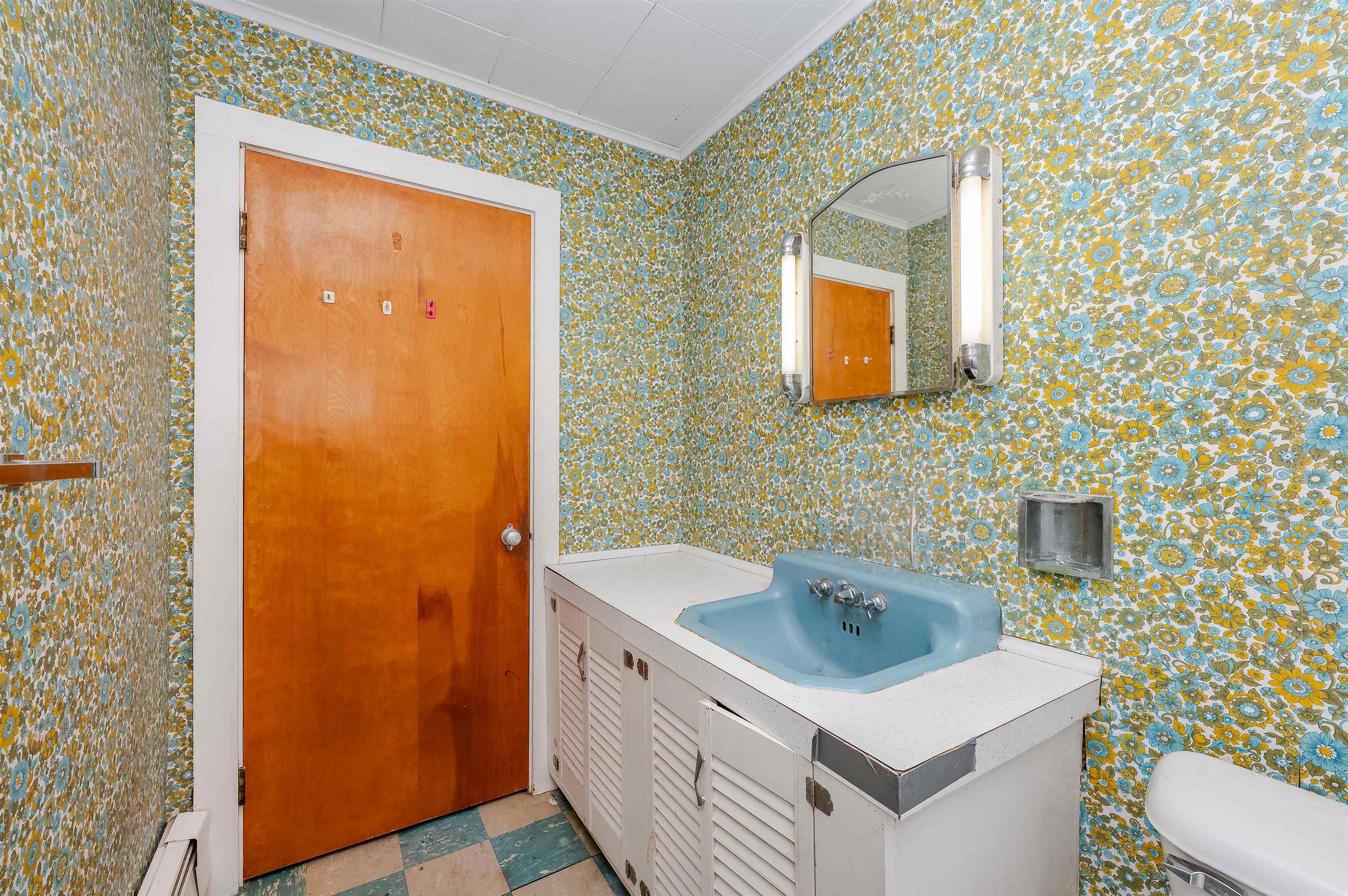 7 Morin St, Dover, NH 03820