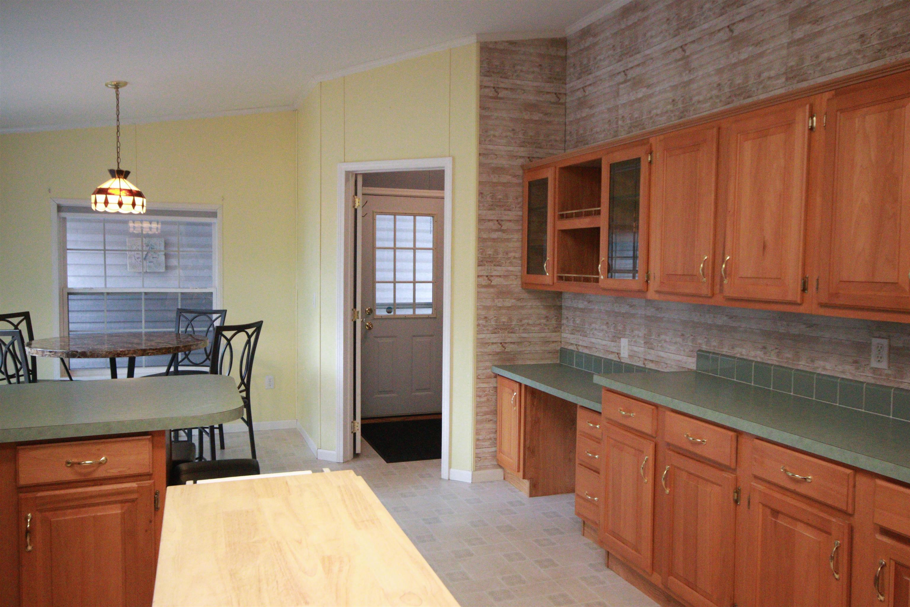 408 Darby Dr, Belmont, NH 03220