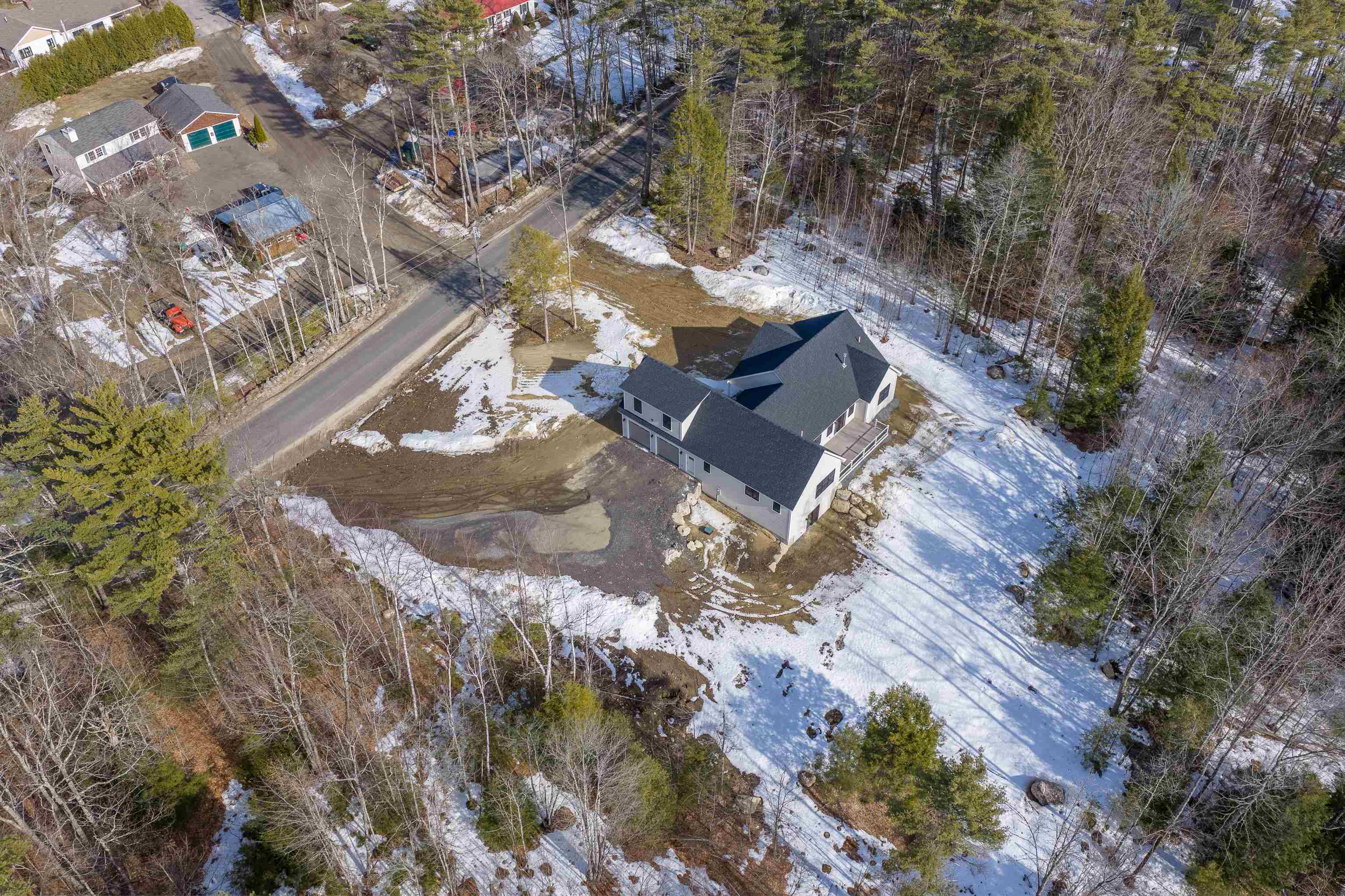 80 Hatch Corner Rd, Meredith, NH 03253