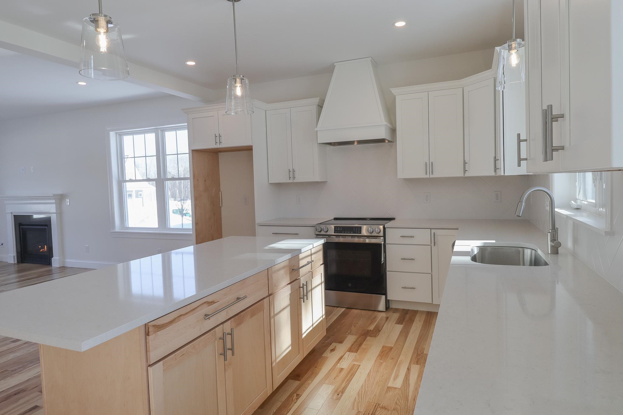 28 Summerwind Pl, Greenland, NH 03840