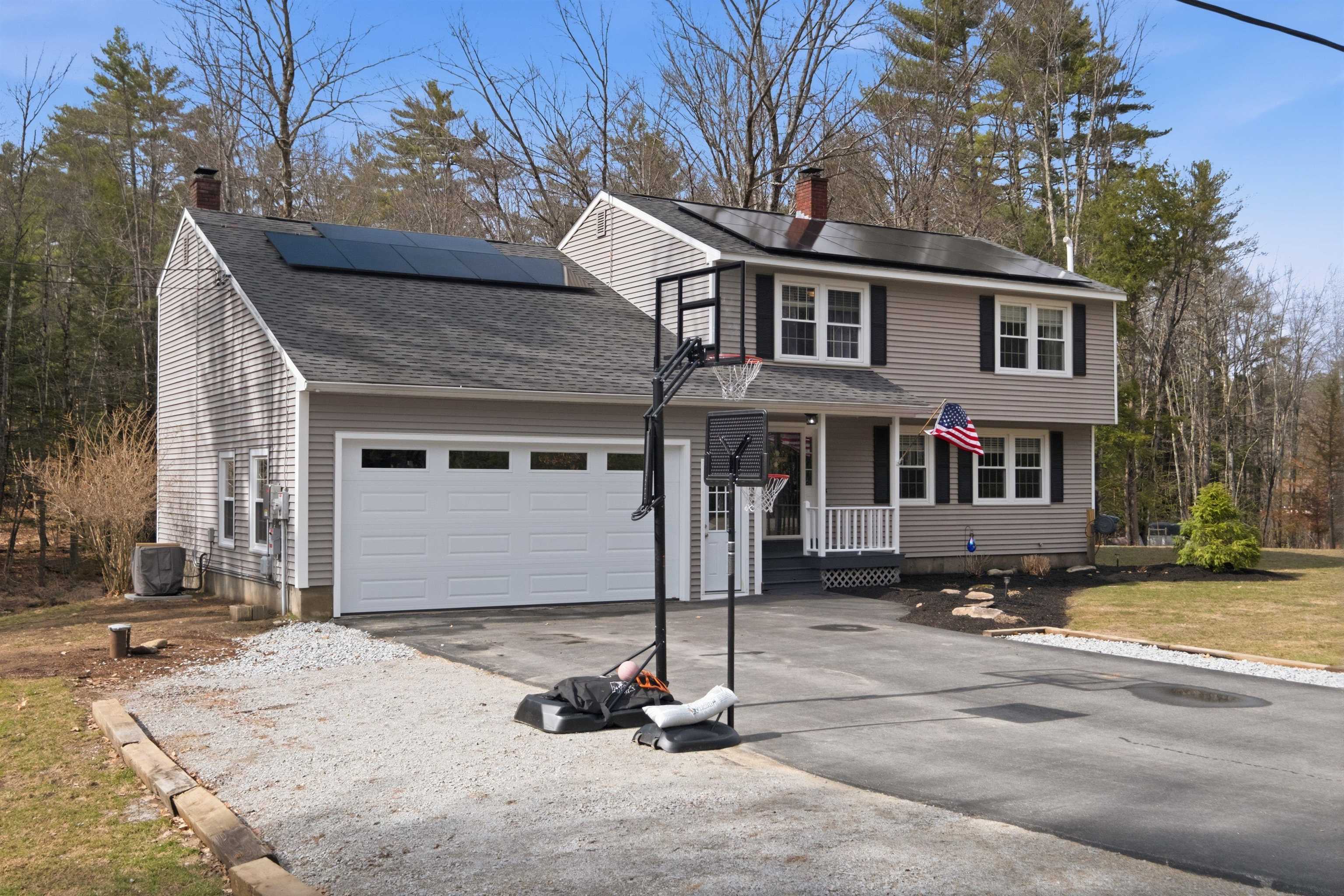 4 Cedar Ln, Bow, NH 03304