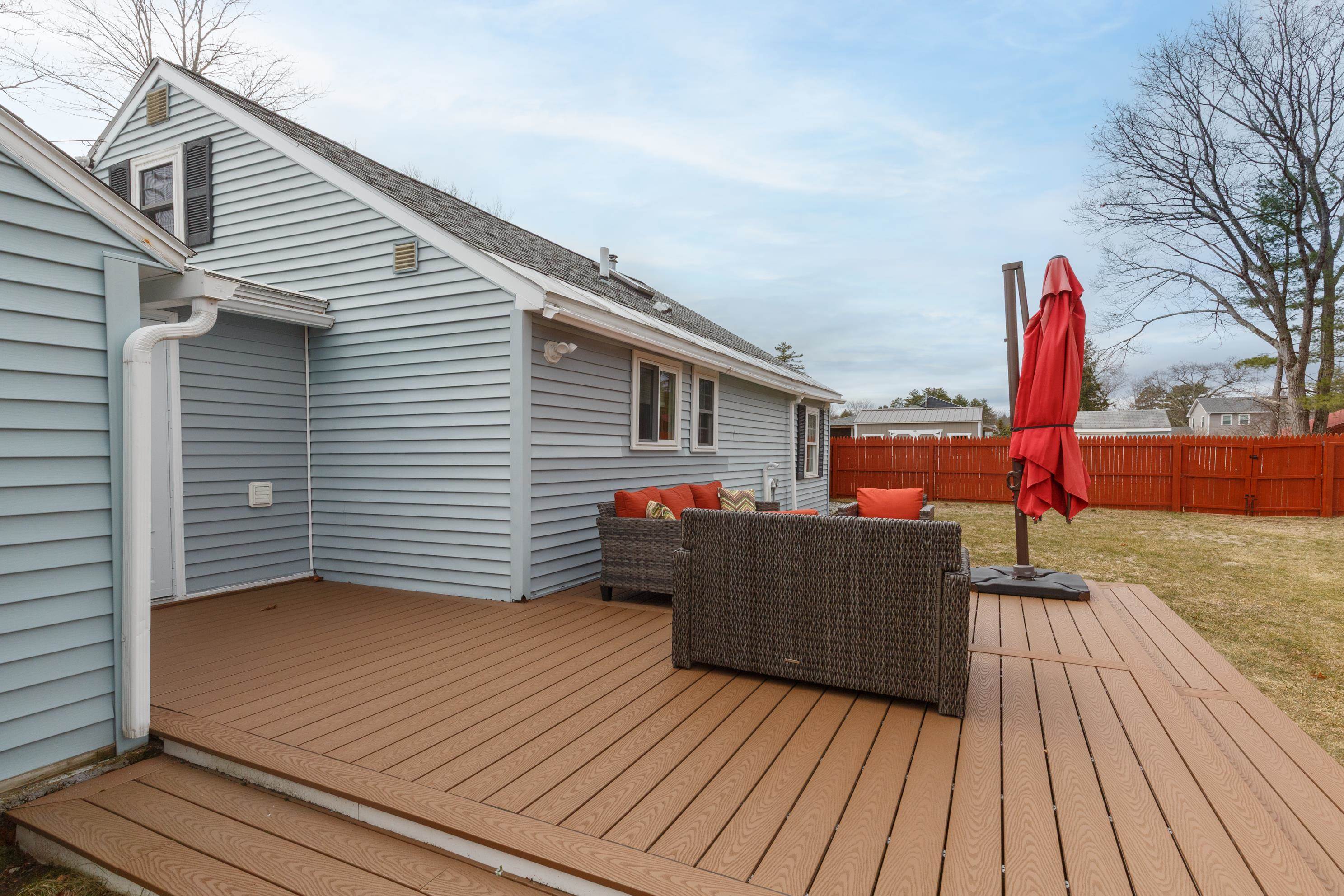 21 Hobart St, Concord, NH 03303