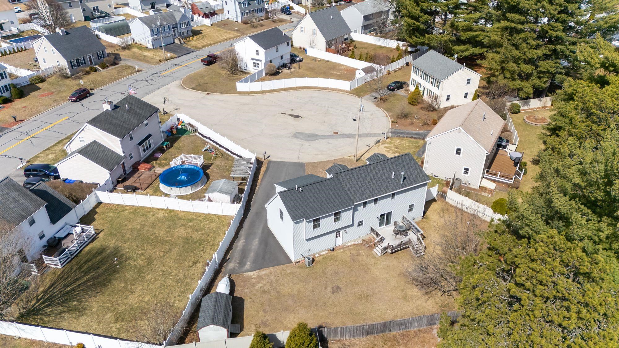 18 Brent Ct, Manchester, NH 03103