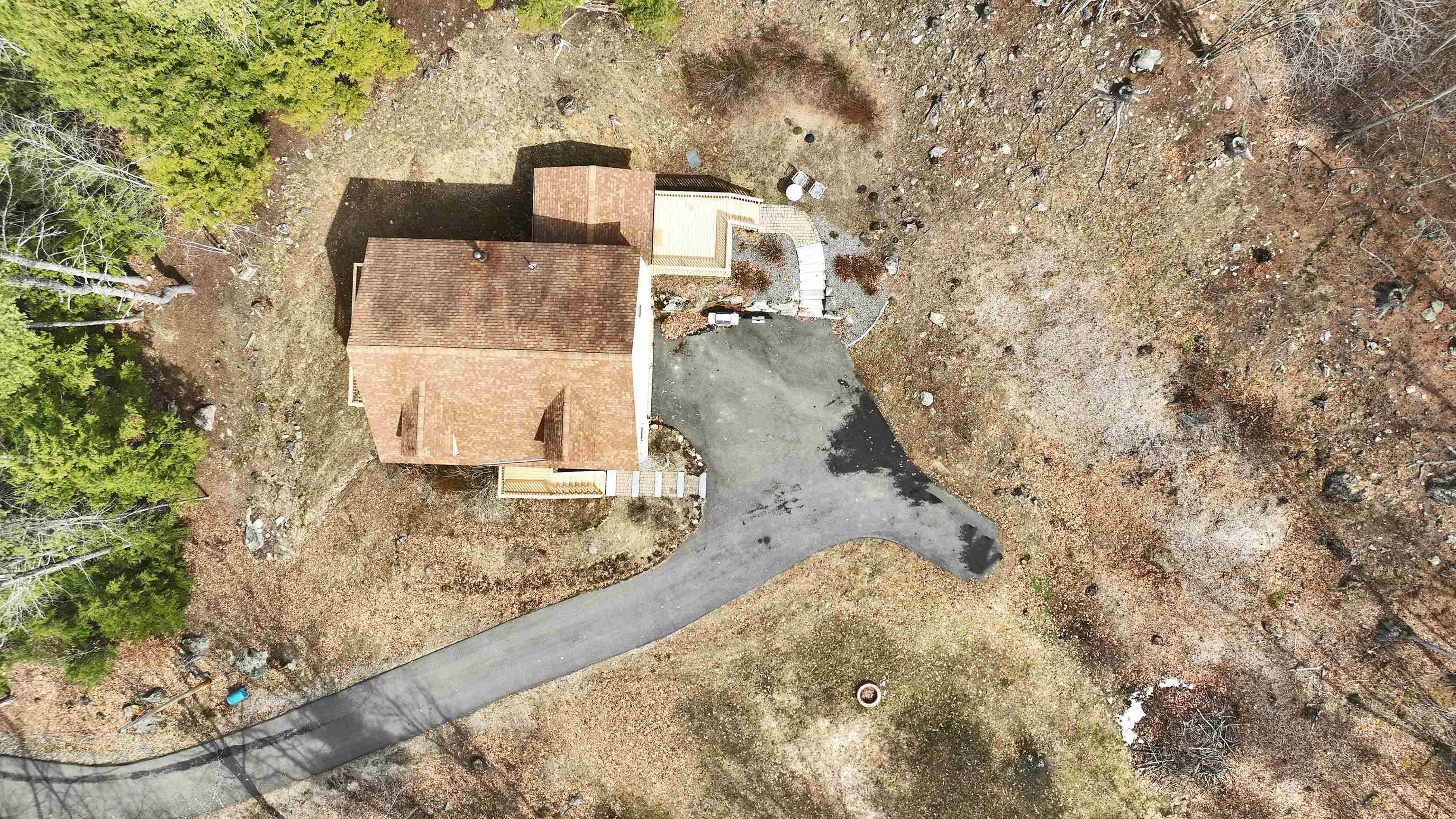 14 Greenwood Rd, Weare, NH 03281