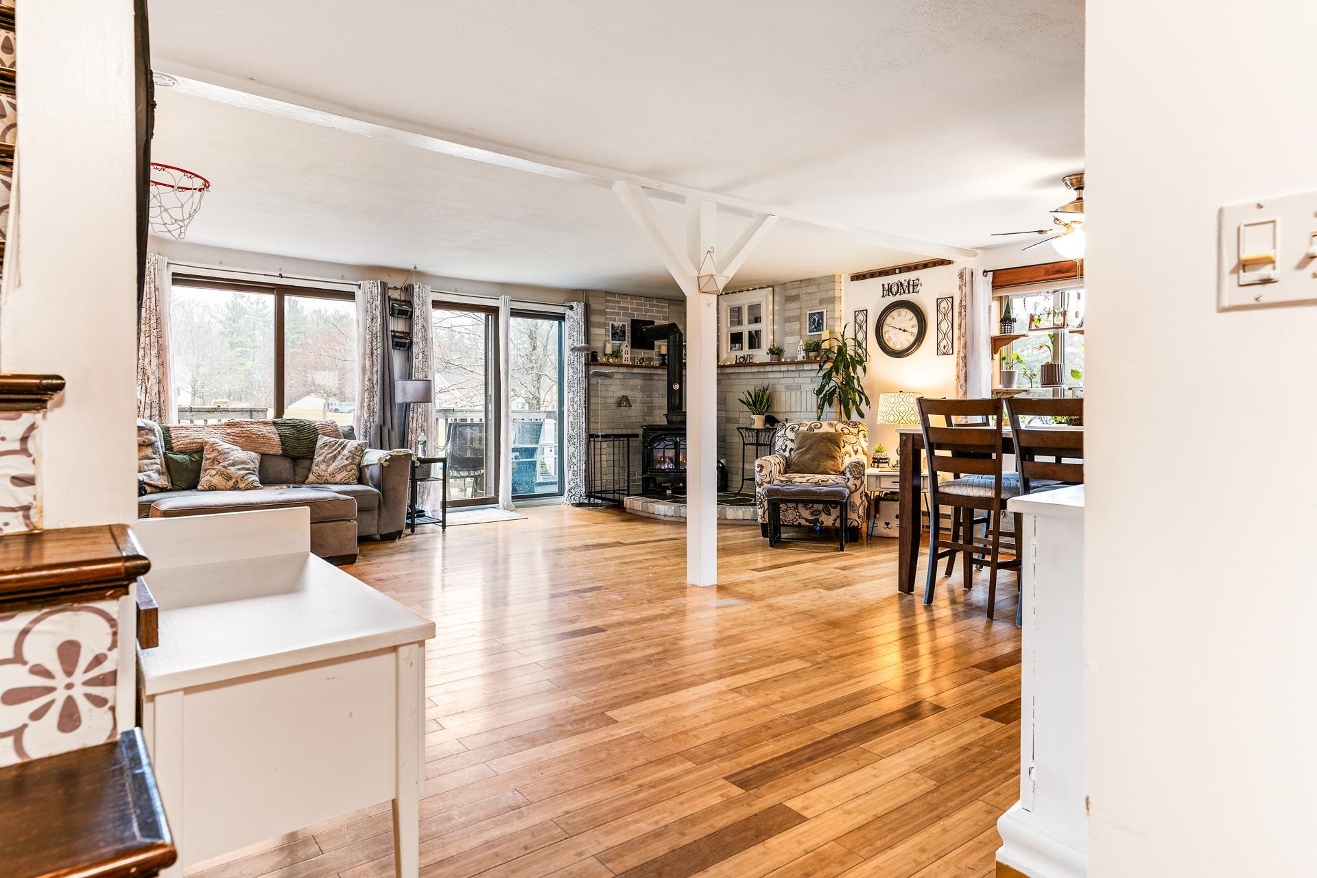 15 Pendleton Ln, Londonderry, NH 03053