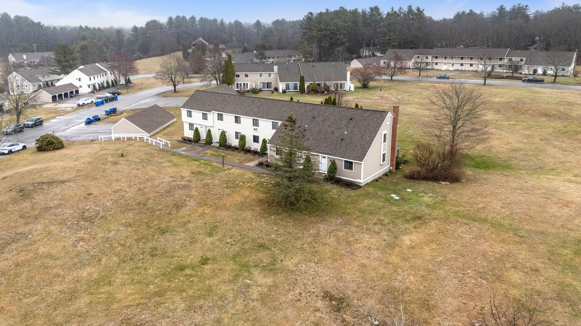 15 Pendleton Ln, Londonderry, NH 03053