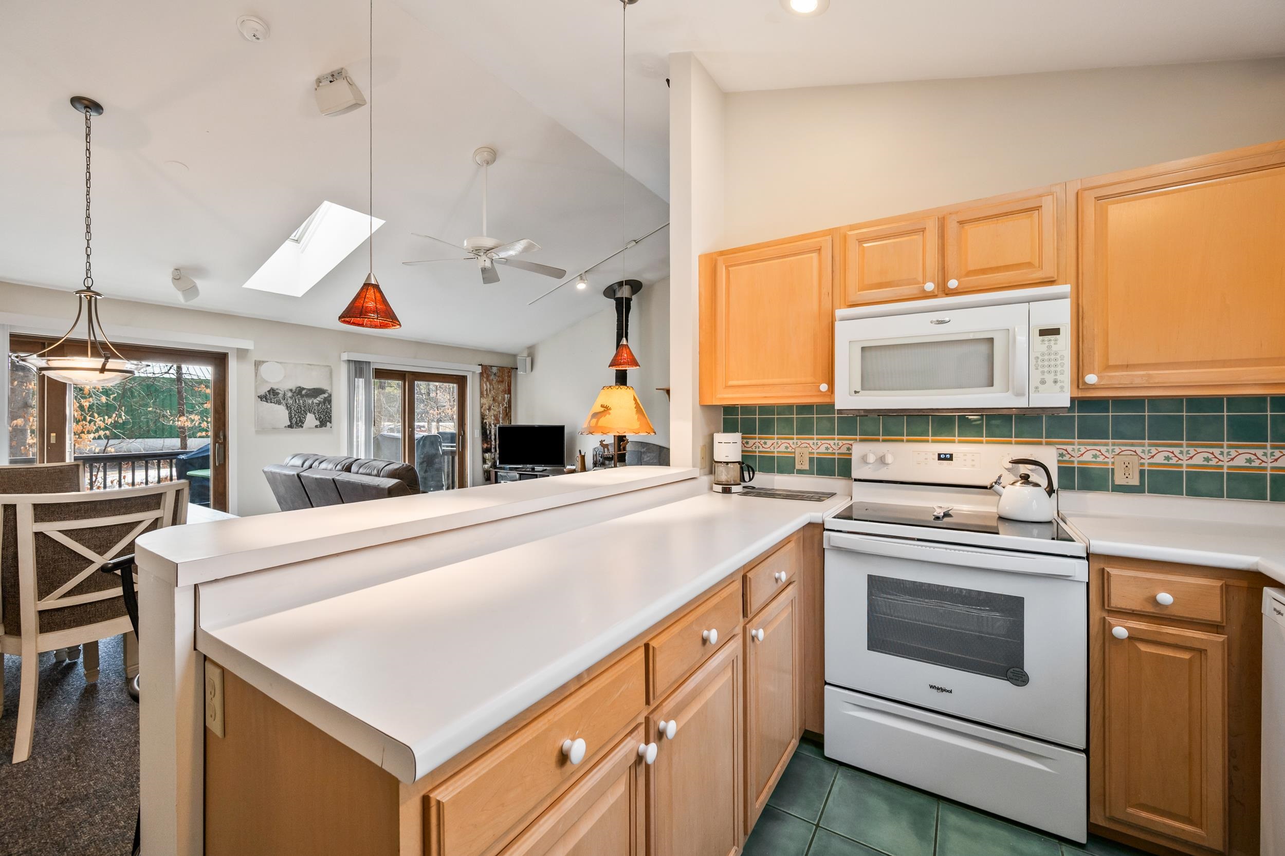 1 Woodland Pines Rd, Bartlett, NH 03812