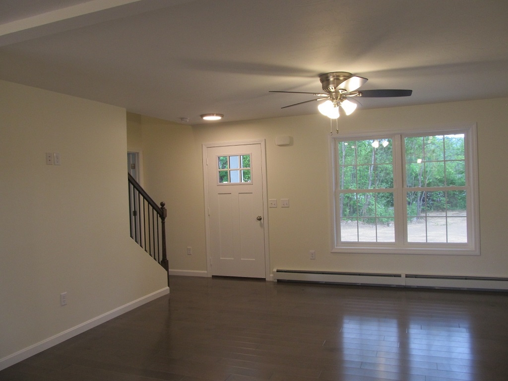 2 Ashley Ave, Hinsdale, NH 03451