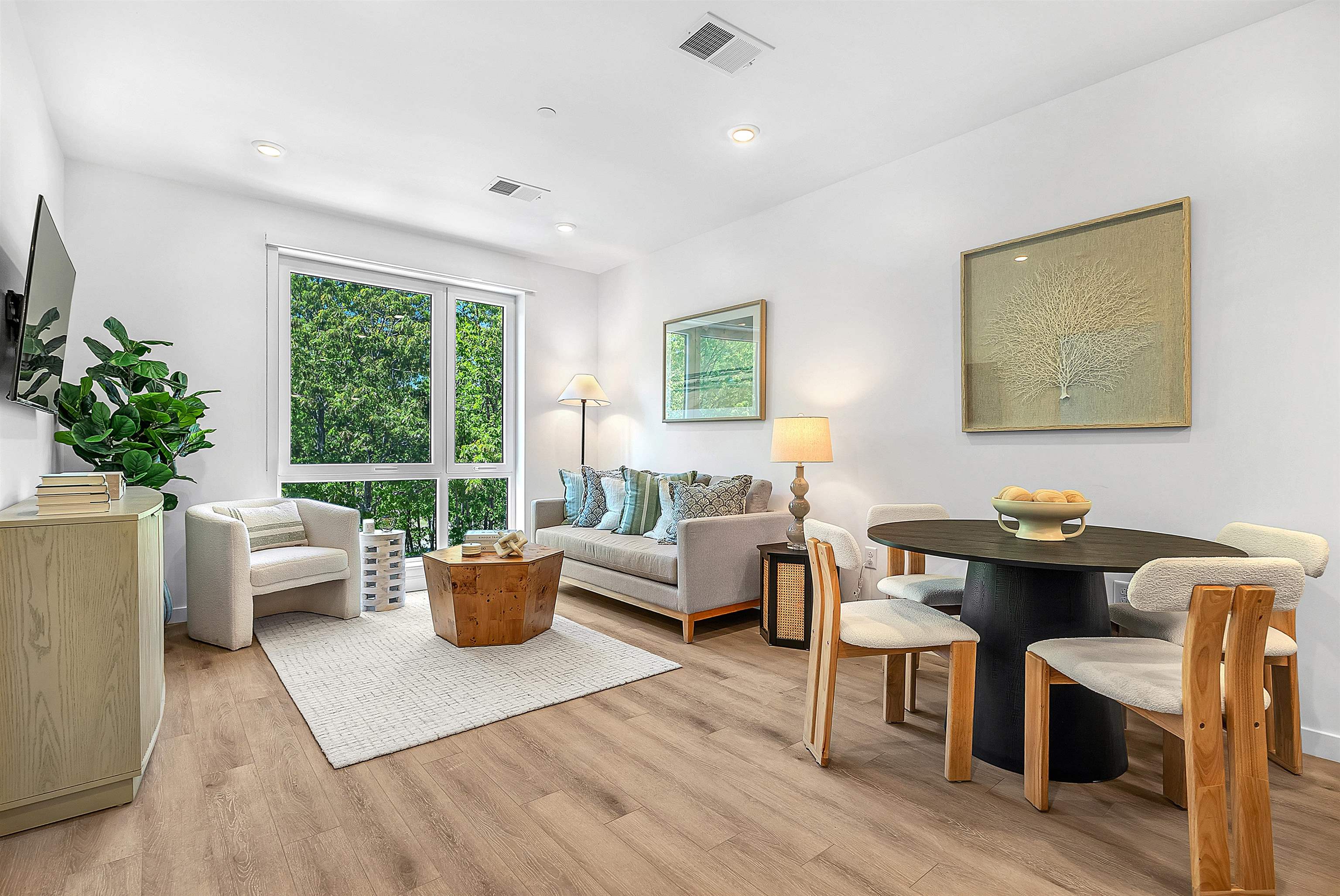 80 Constitution Ave, Portsmouth, NH 03801